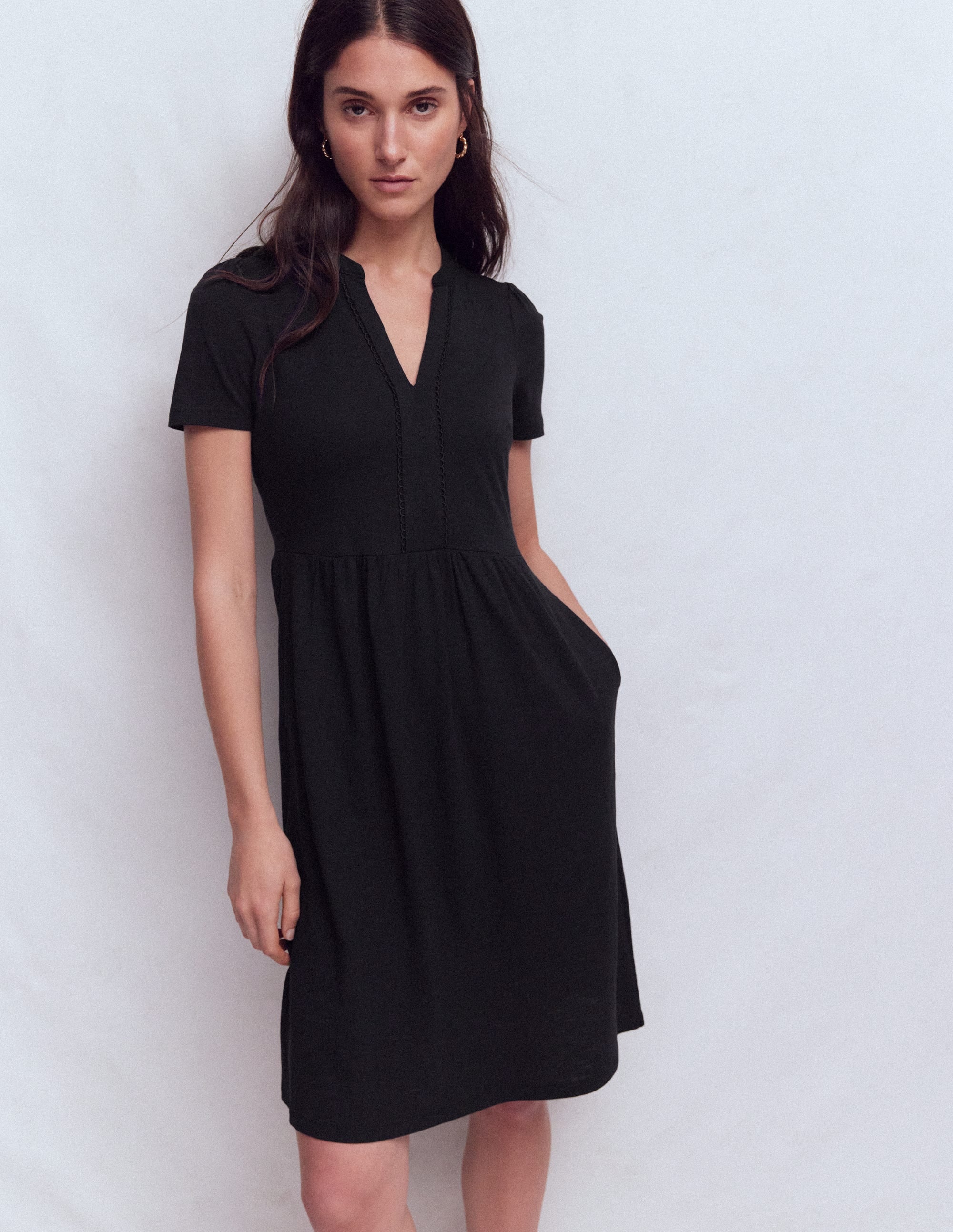 Naomi Kurzärmliges Kleid-Schwarz - Image 4