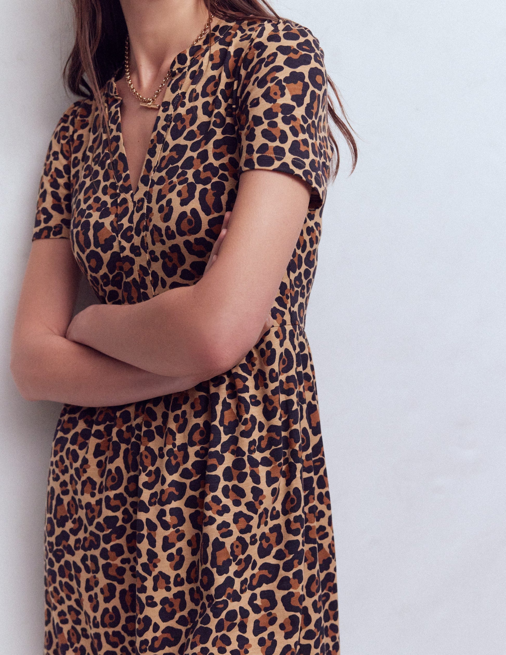 Naomi Kurzärmliges Kleid-Kamelbraun, Gepard Pop-2