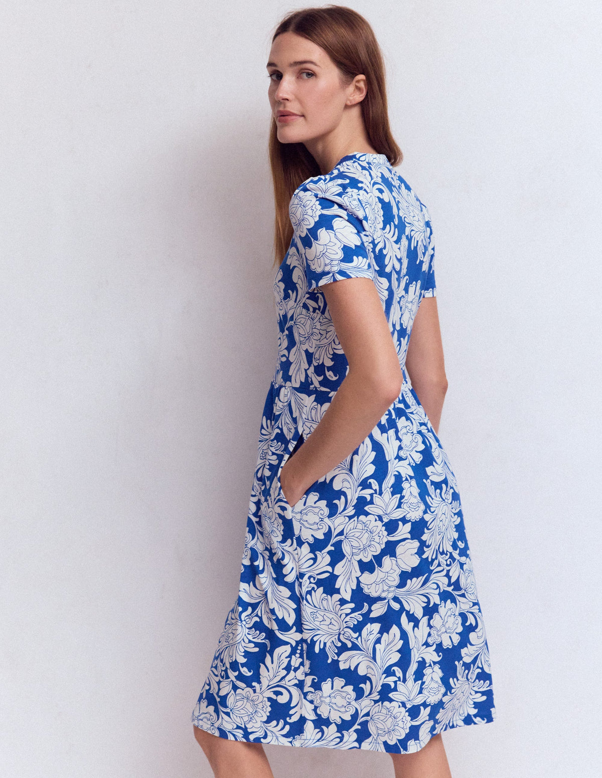 Naomi Short Sleeve Dress-Blue, Botanical Flourish Mono - Image 4