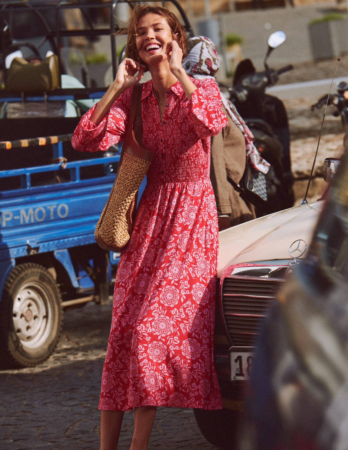 Robe à smocks en jersey-Rouge Merida, motif Decorative Blossom - Image 6