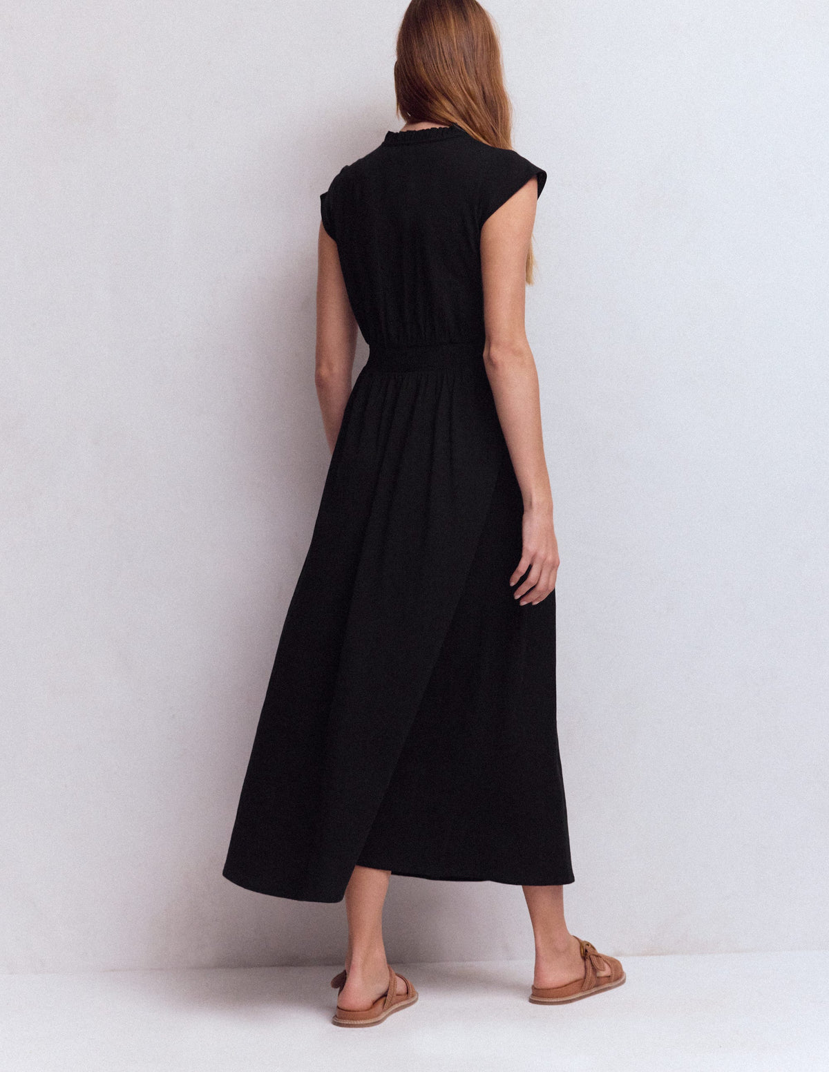 Alba Gesmoktes Jersey-Midikleid-Schwarz - Image 3
