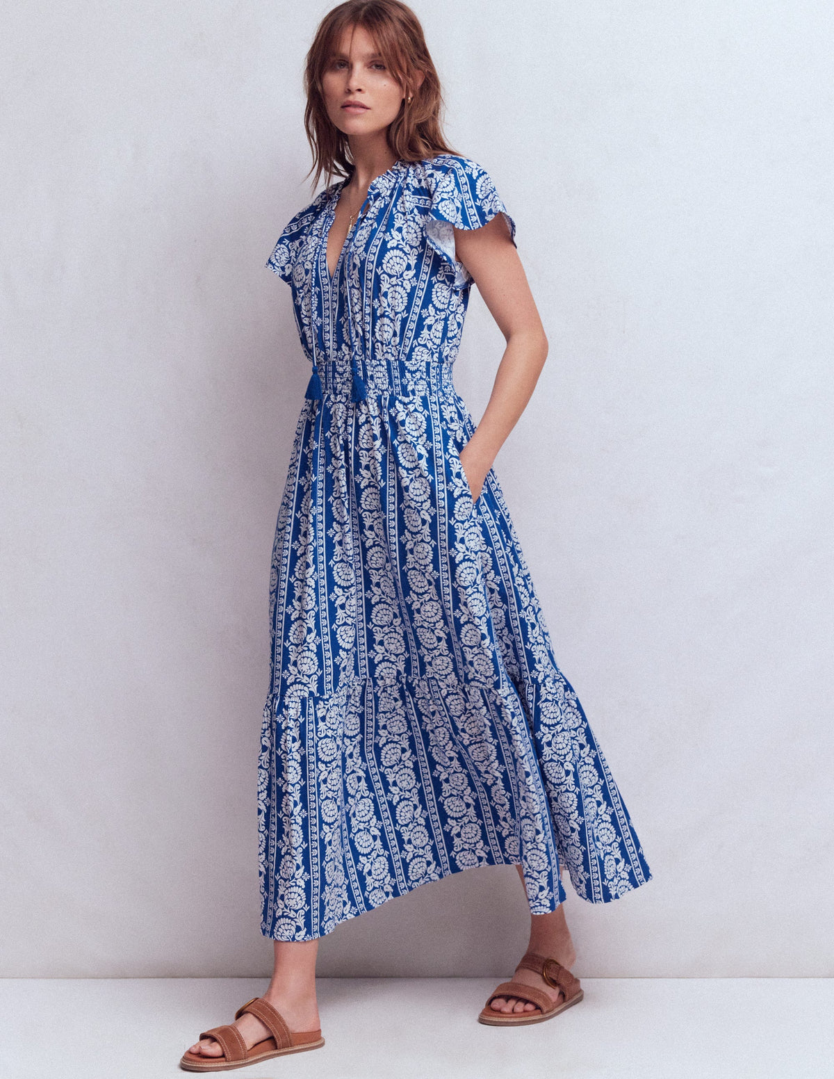 Tala Gestuftes Jersey-Maxikleid-Leuchtendes Blau, Blumenornament - Image 1