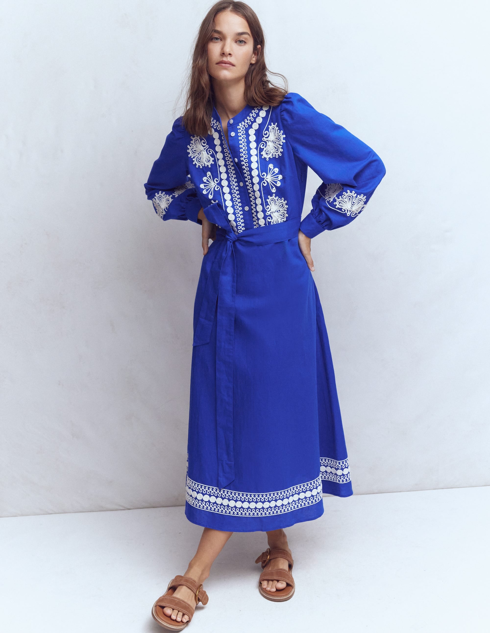 Robe midi Ava en lin mélangé-Broderie bleue - Image 6