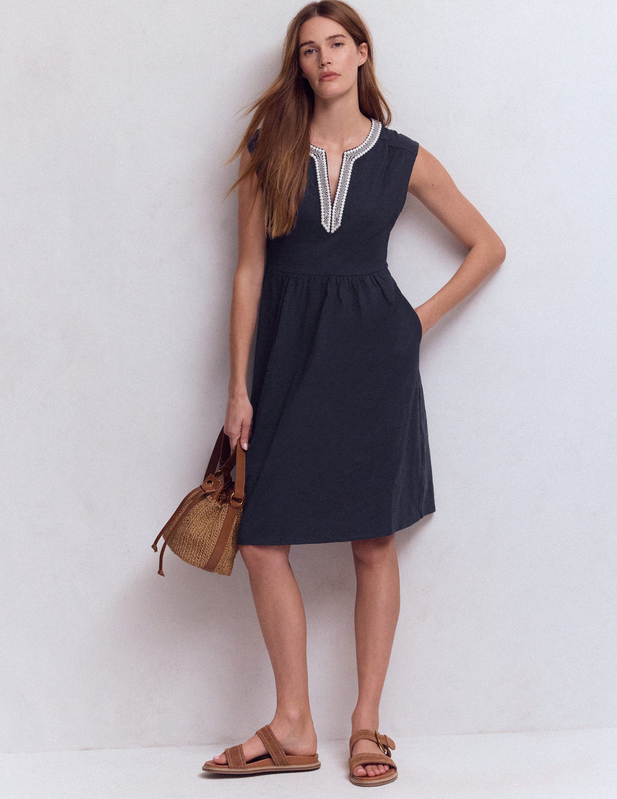 Robe courte May brodée-Bleu marine-1