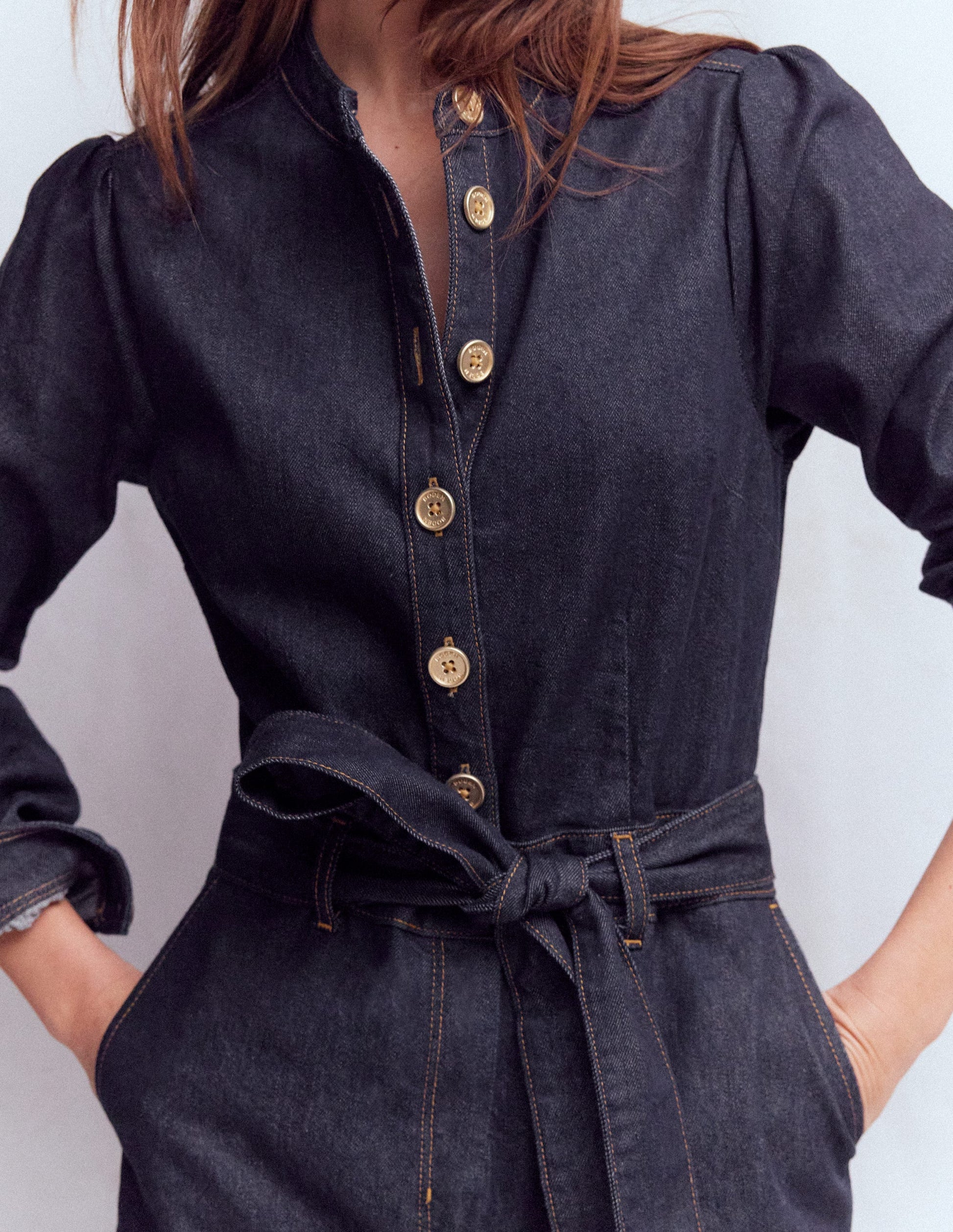 Bootcut-Jumpsuit aus Denim mit Knöpfen-Indigo-2