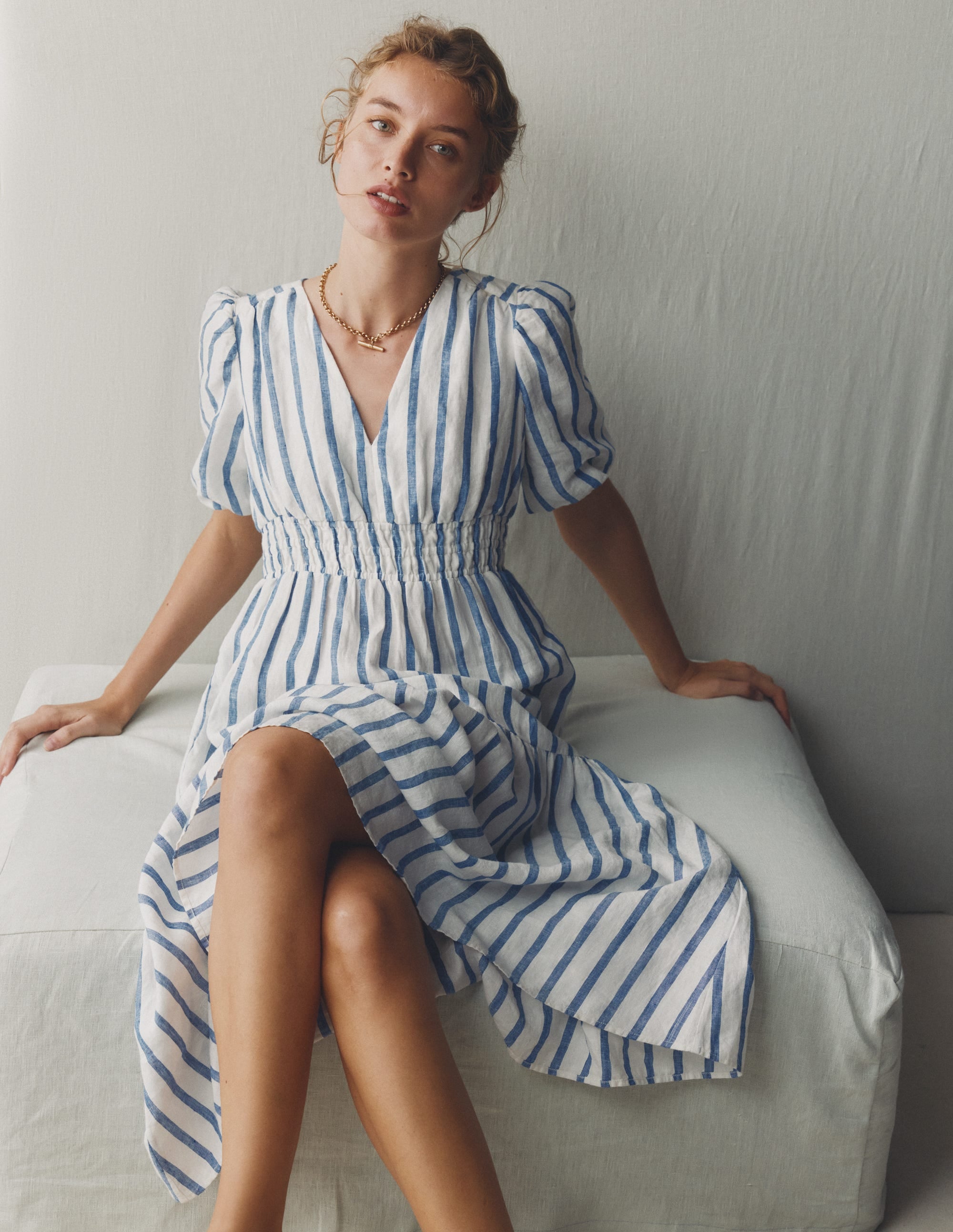 Irene Midikleid aus Leinen-Blau Streifen - Image 6