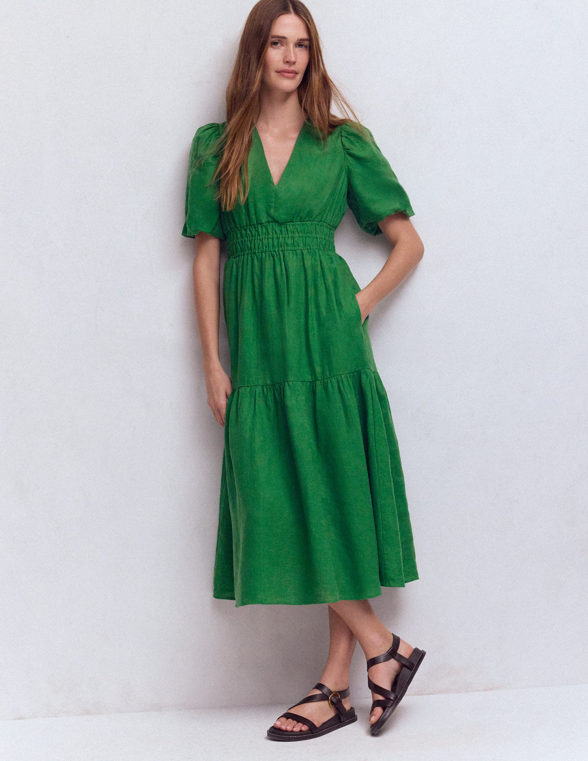 Robe midi Irene en lin-Vert des Highlands - Image 1