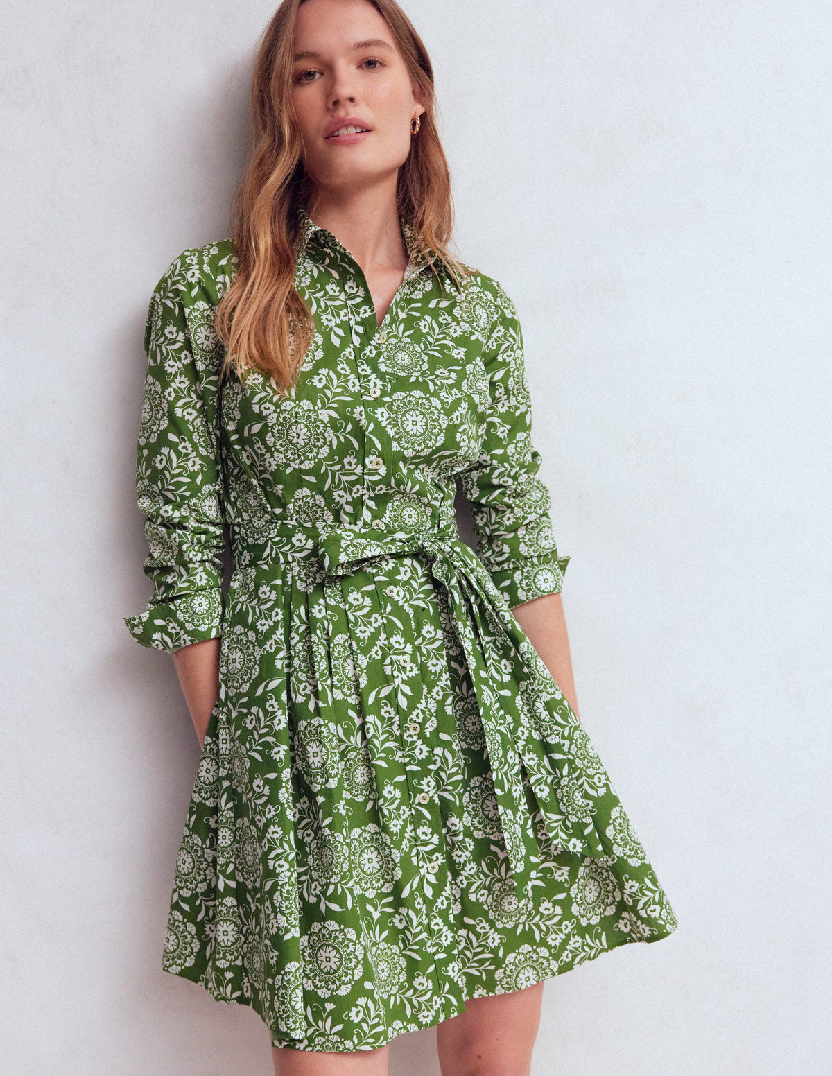 Alexa Langärmliges, kurzes Kleid-Grün, Dekorative Blüten-6