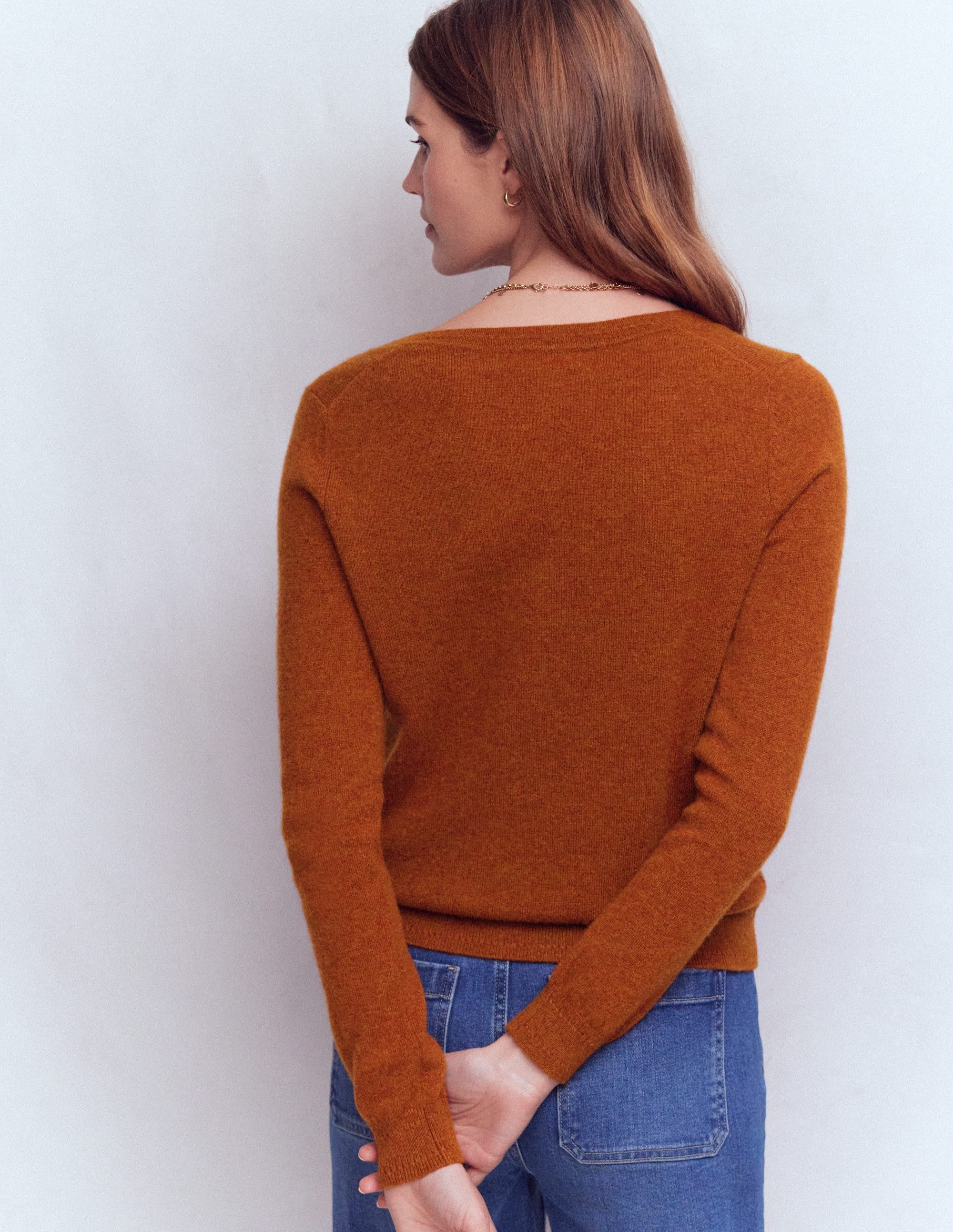 Eva Kaschmirpullover mit V-Ausschnitt-Cognac Meliert - Image 3
