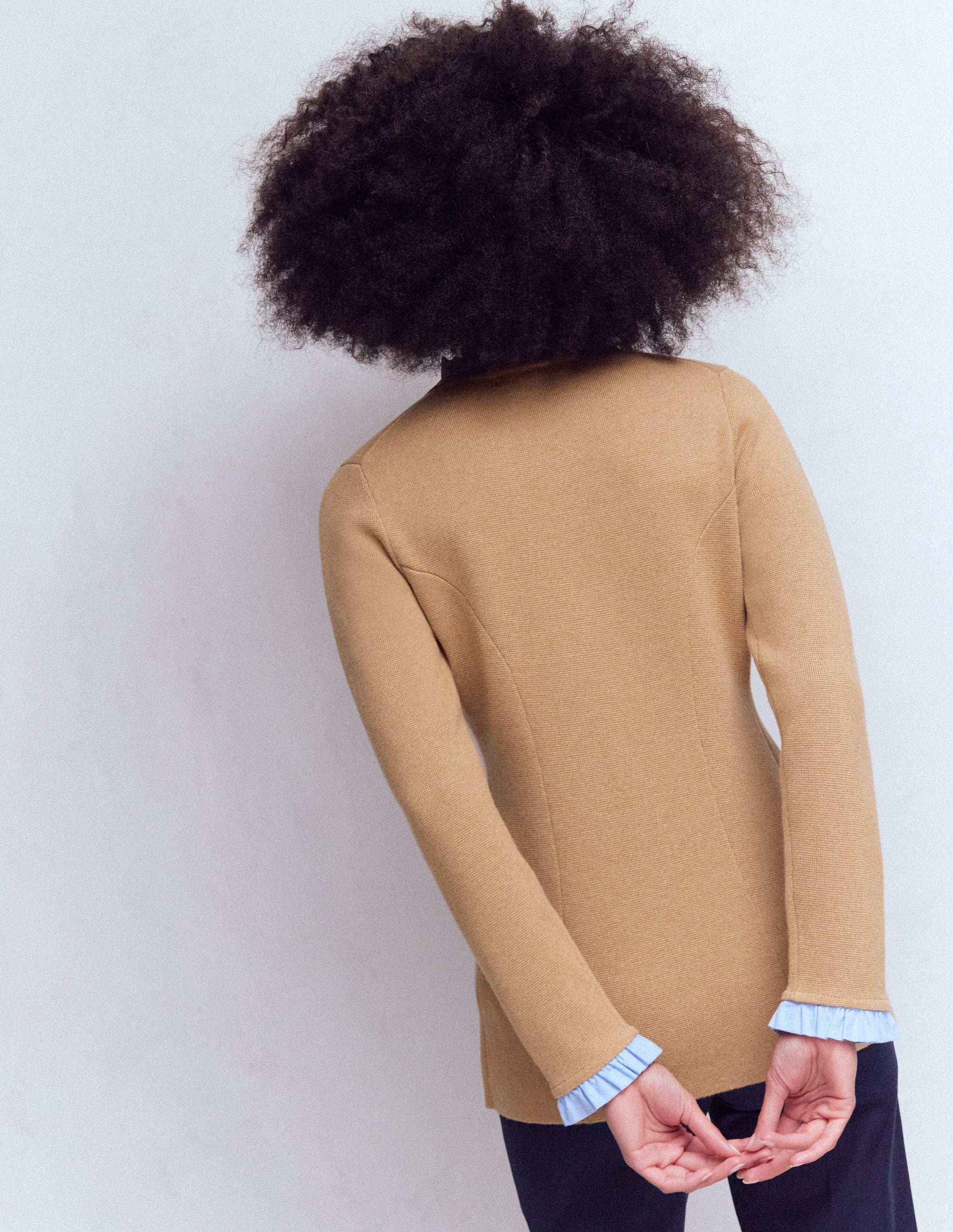Joanna Taillierte Strickjacke-Camel Meliert-3
