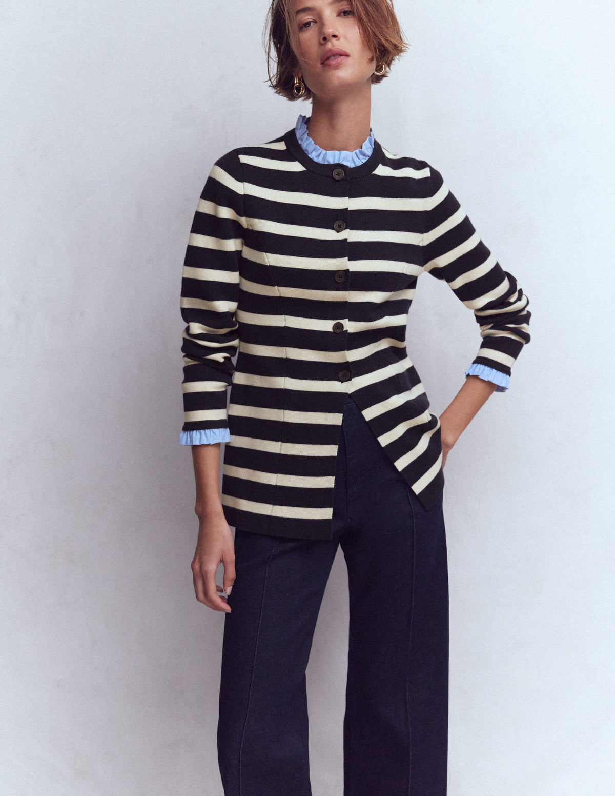 Joanna Taillierte Strickjacke-Marineblau/Warmes Naturweiß Streifen-4