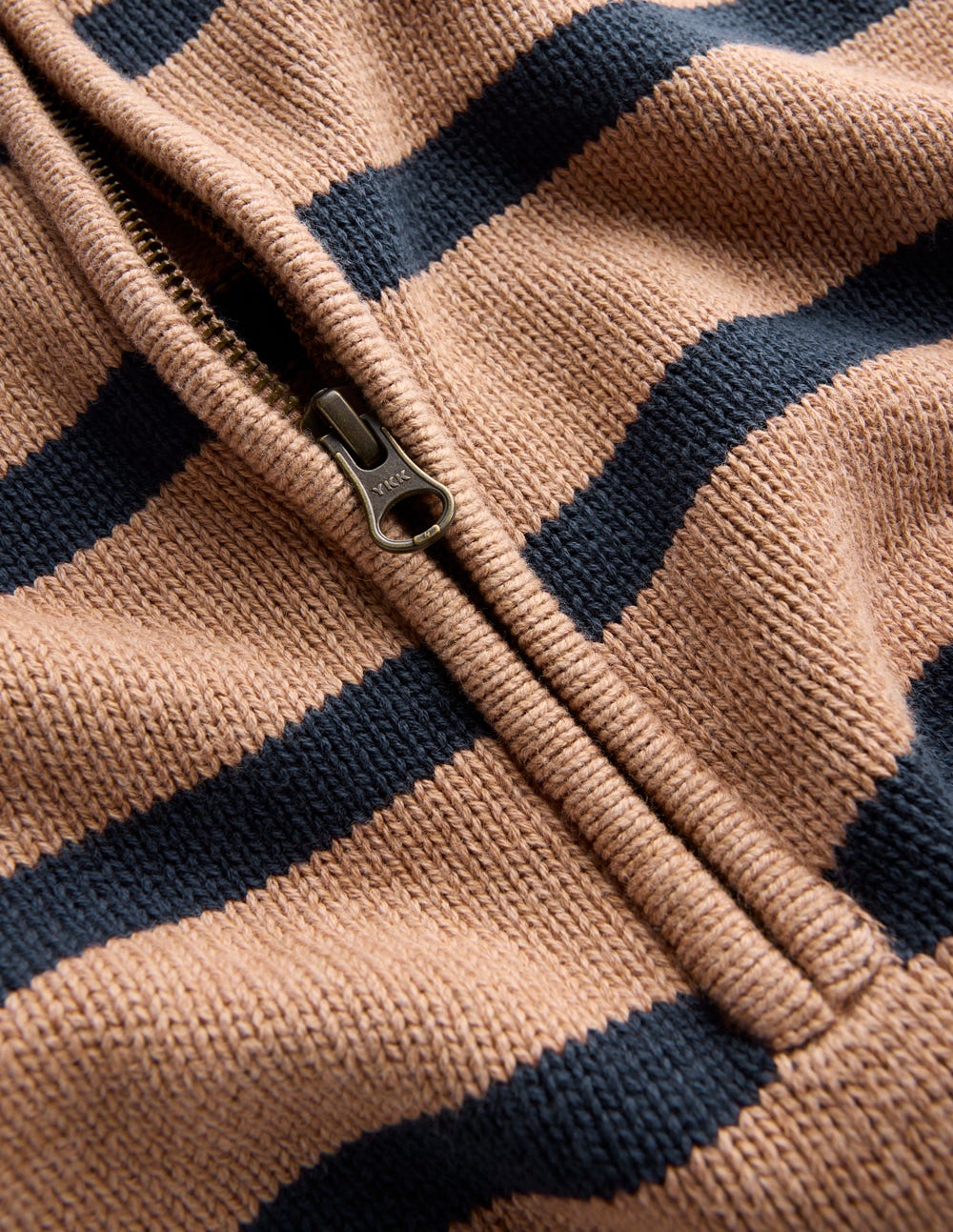 Lucy Pullover mit Halbreißverschluss-Kamelbraun Meliert, Marineblau Streifen - Image 7