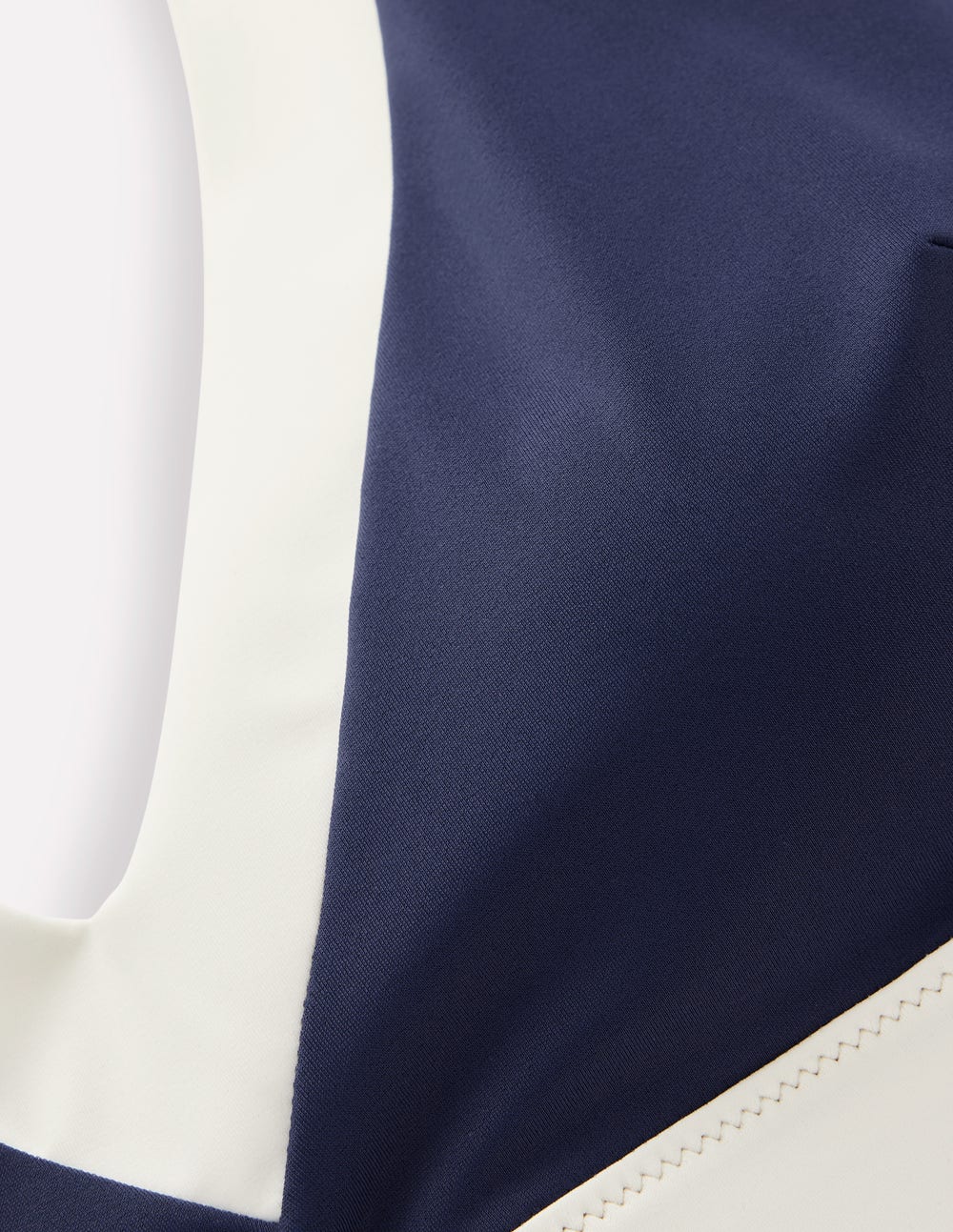 Haut de bikini Campania croisé dans le dos-Bleu marine, colourblock ivoire-7
