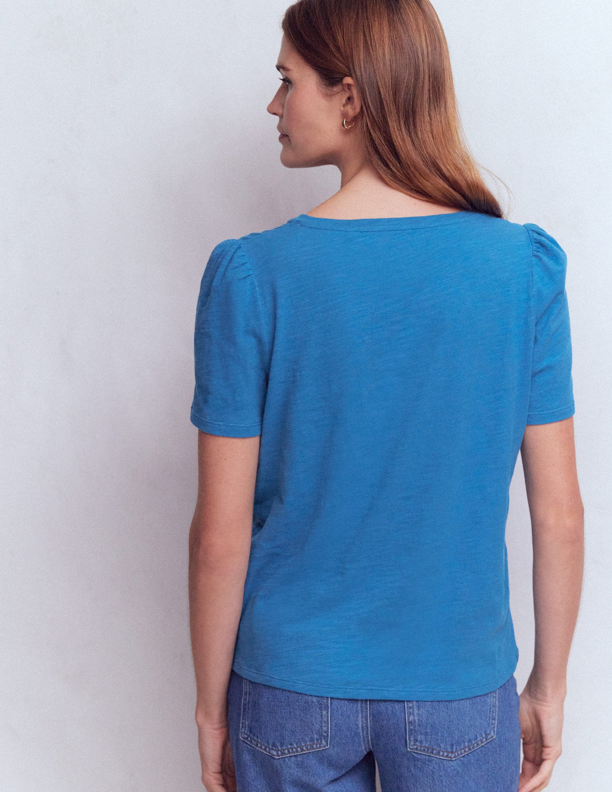 Sophie Flammgarn-T-Shirt mit V-Ausschnitt-Vallarta Blue-3