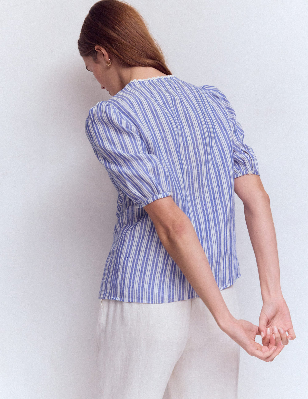 Leah Kurzärmeliges Leinenoberteil-Leuchtendes Blau Bunte Streifen-3