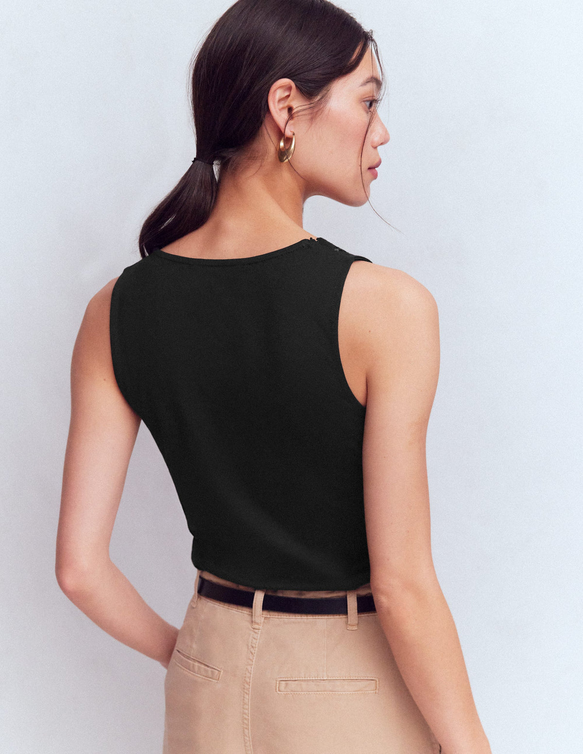 Superweiches Top mit V-Ausschnitt-Black Beauty-3