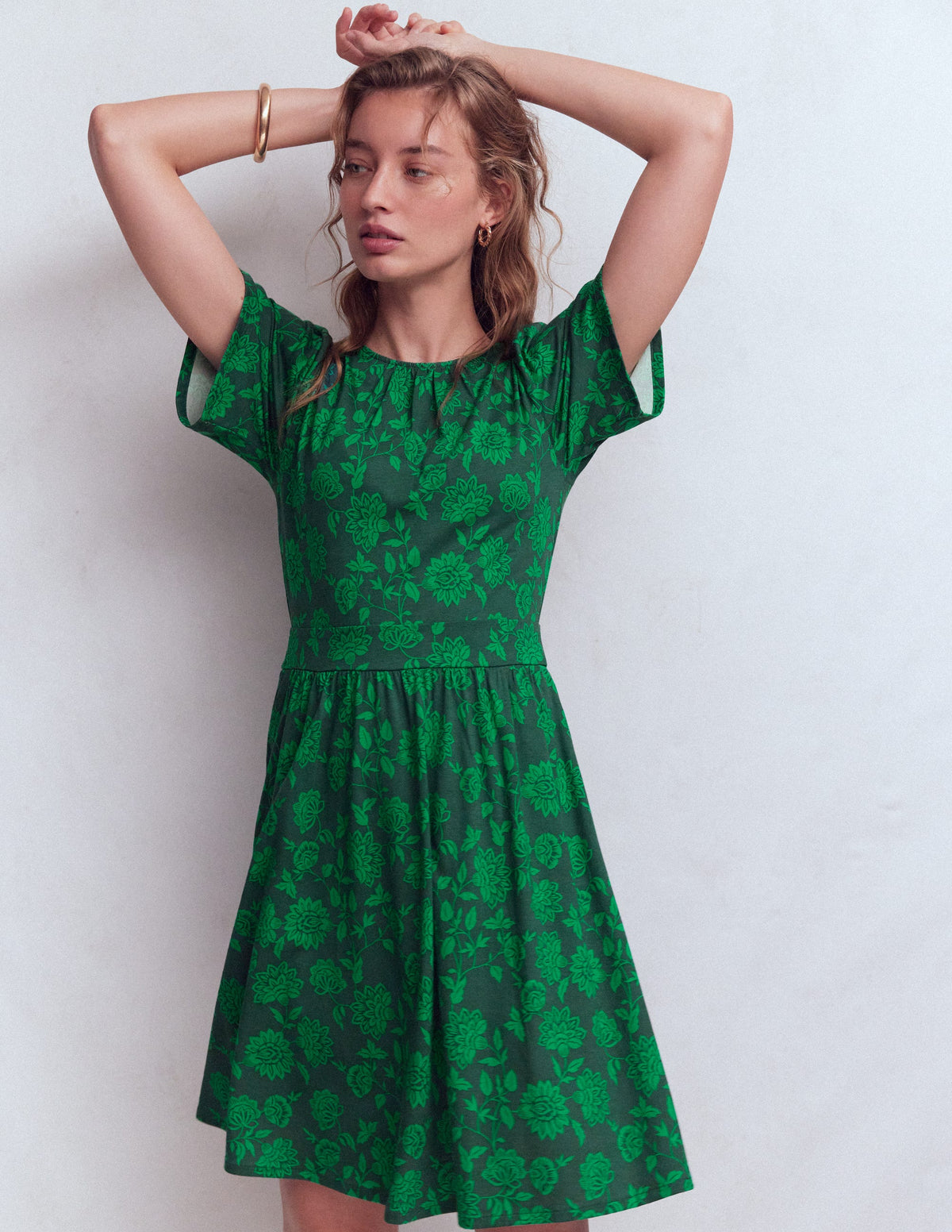 Louisa Kurzes Jerseykleid-Mitternachtsblaugrün, Blumenrausch - Image 4