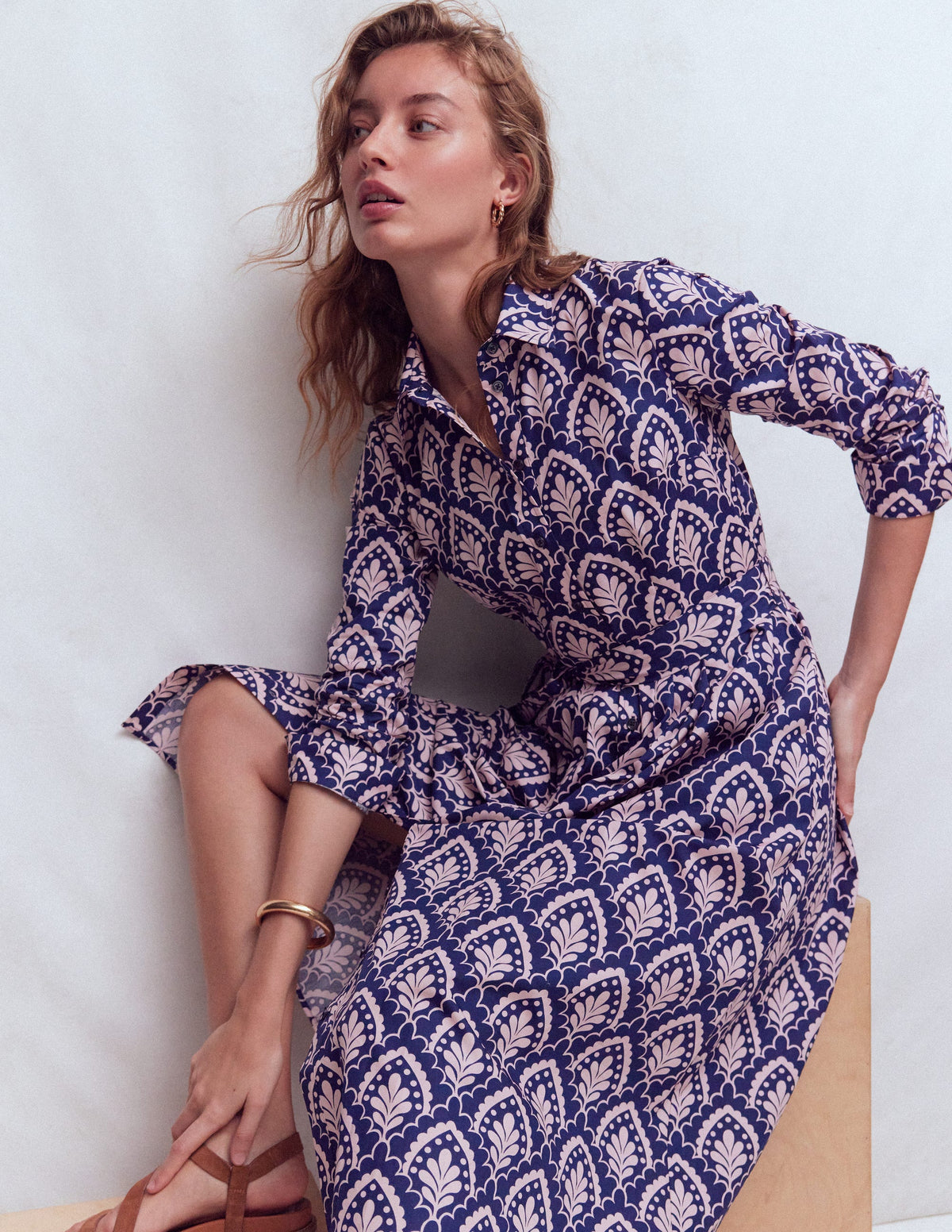 Alexa Midi-Hemdblusenkleid aus Baumwolle-Marineblau Blumenterrasse-1