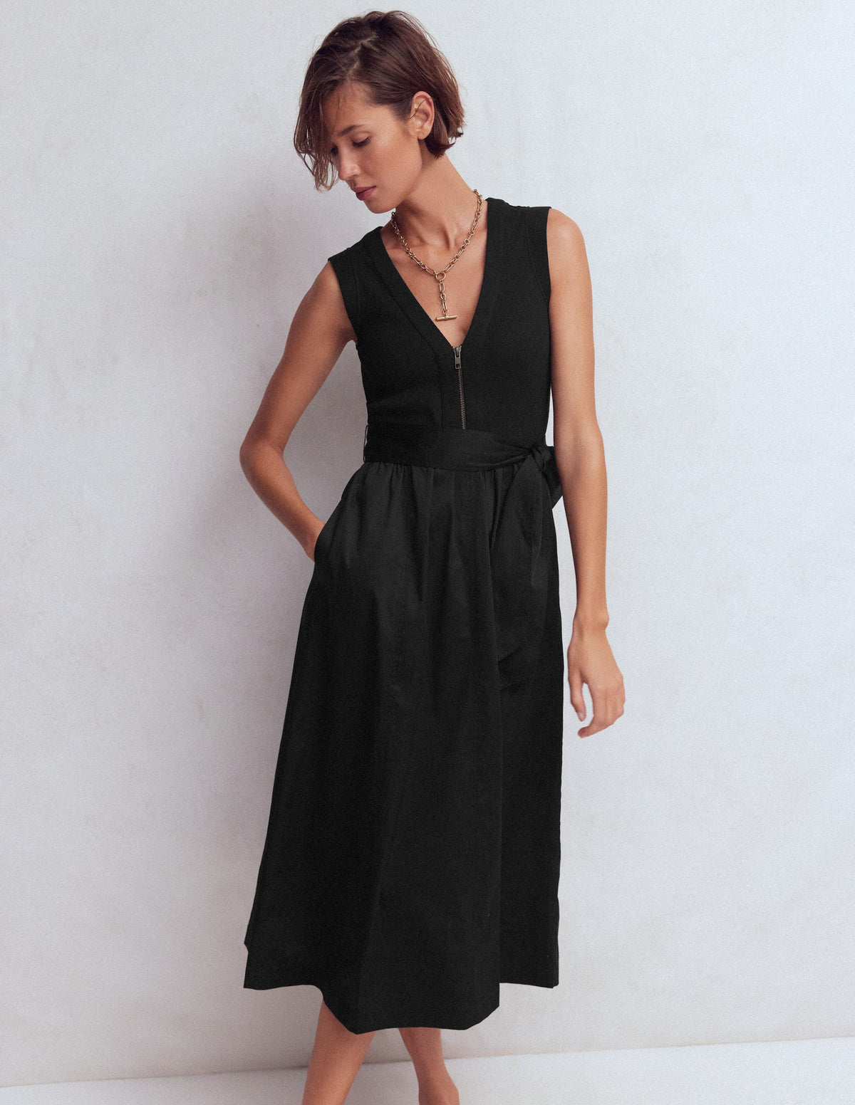 Kleid aus Materialmix mit Reißverschluss vorn-Schwarz - Image 5