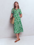 Ivy Baumwoll-Midikleid mit Knopfleiste-Saftiges Grün, Großflächiges Wiesenmuster