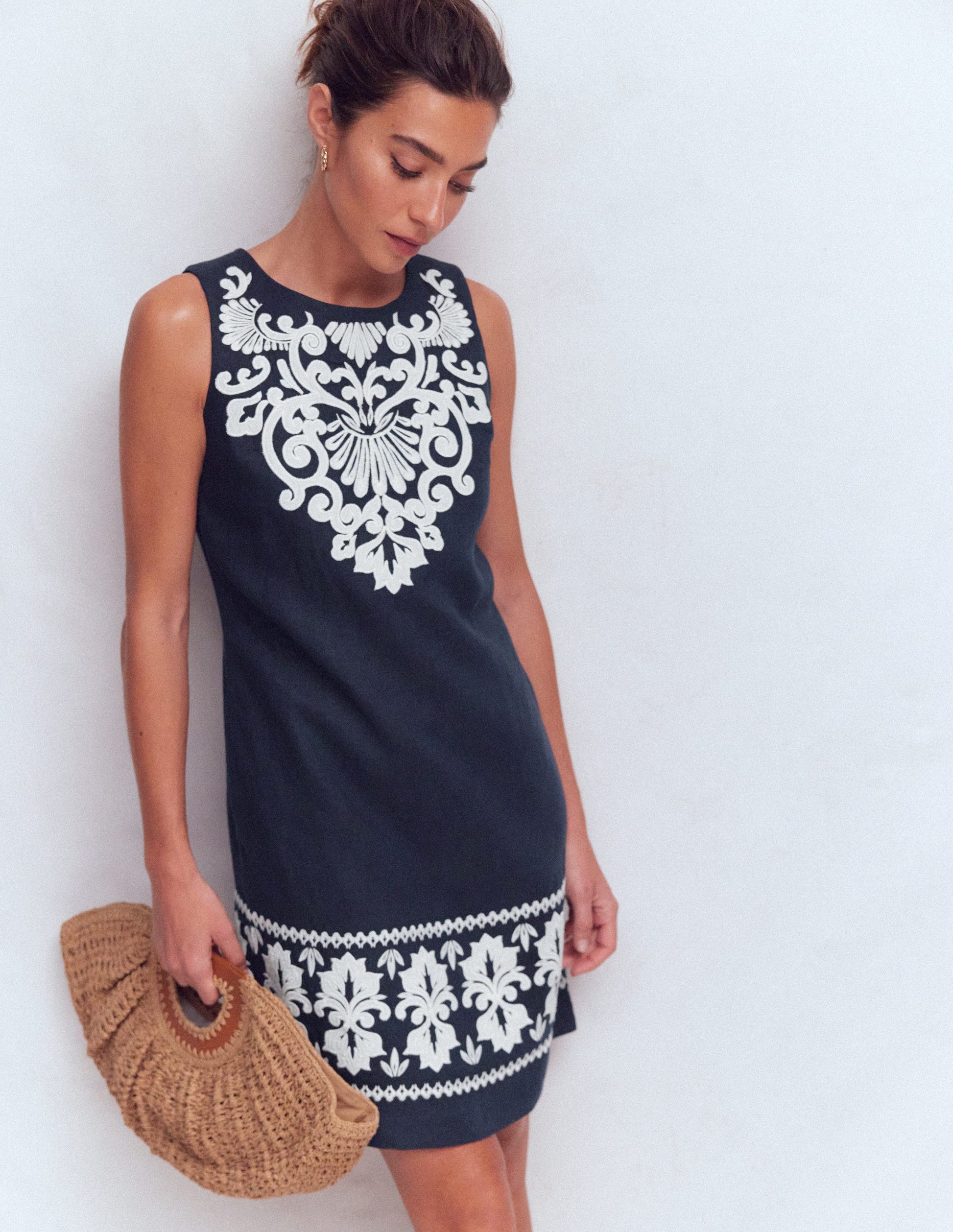 Linen Shift Dress-Navy Embrodiery-5