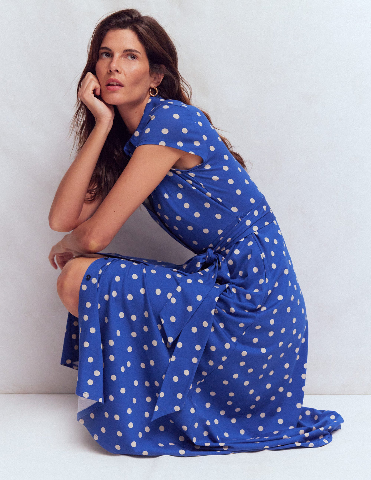 Robe-chemise Marcia en jersey-Bleu vif, pois peints - Image 4