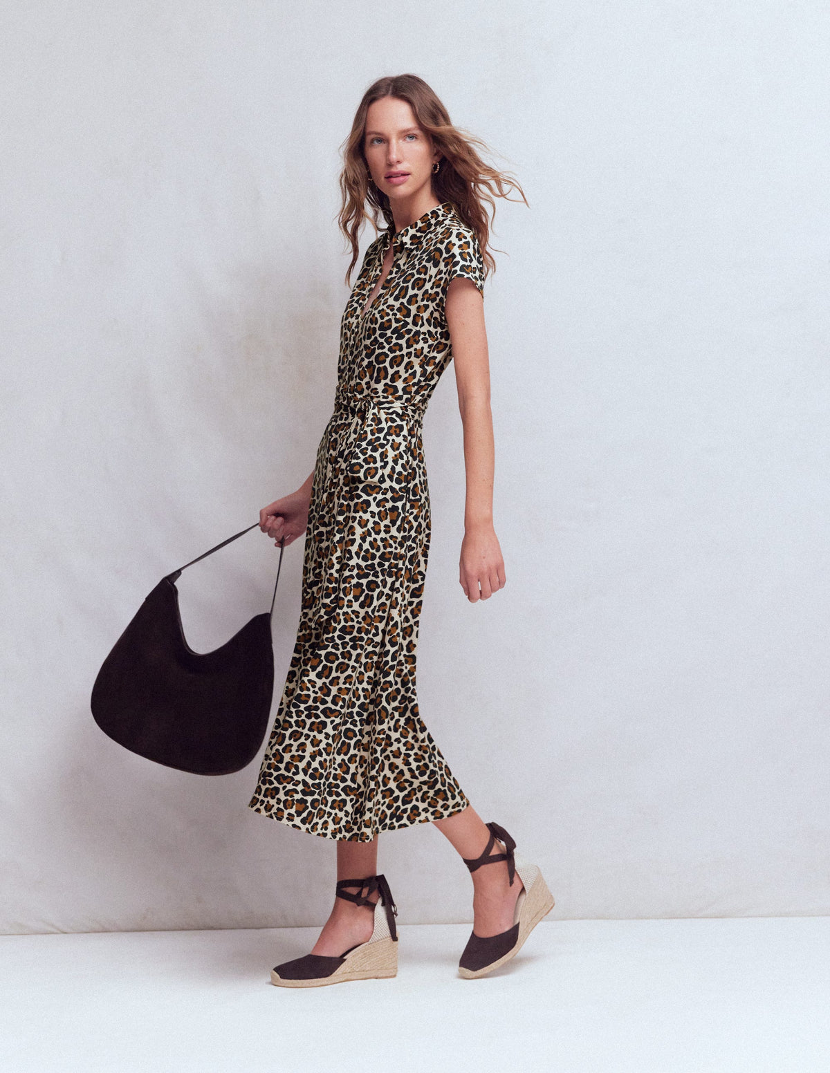 Marcia Jersey-Hemdblusenkleid-Mandelmilch, Gepard-Pop - Image 4