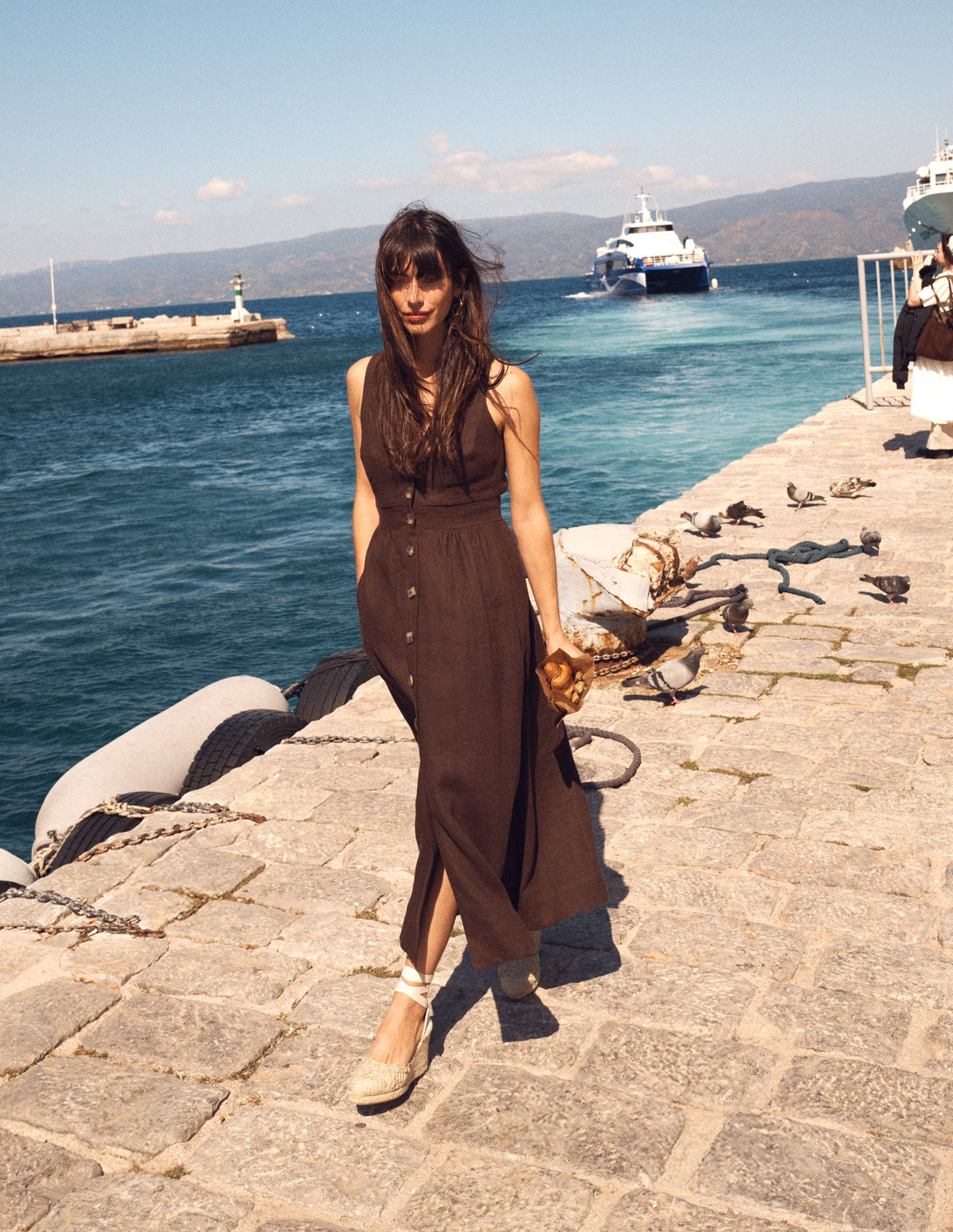 Catherine Button Linen Dress-Bitter Chocolate - Image 5