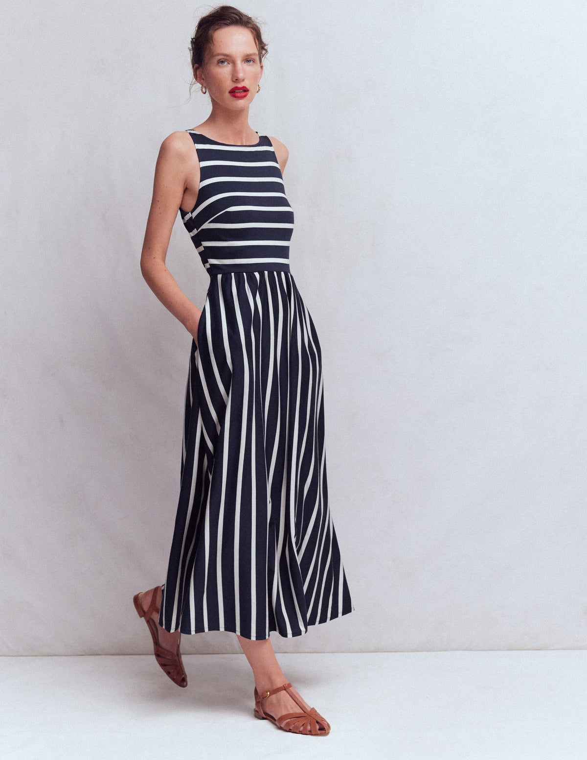 Robe Saoirse à smocks dans le dos-Bleu marine, rayé ivoire-1