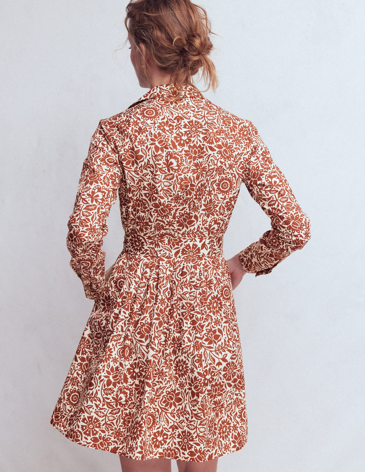 Alexa Long Sleeve Short Dress-Brown, Meadow Scatter - Image 4