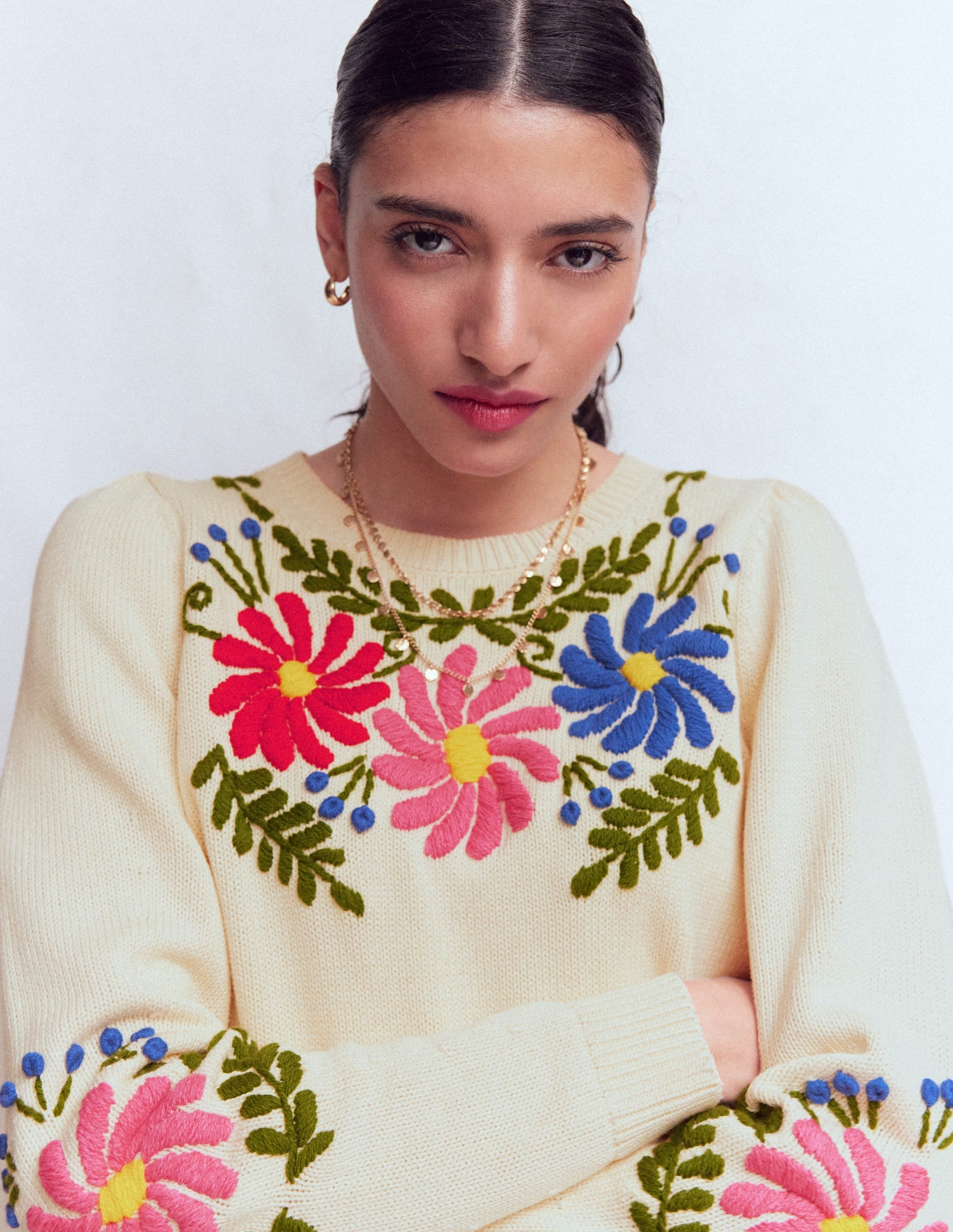 Davina Pullover mit Puffärmeln-Naturweiß mit Stickerei - Image 1