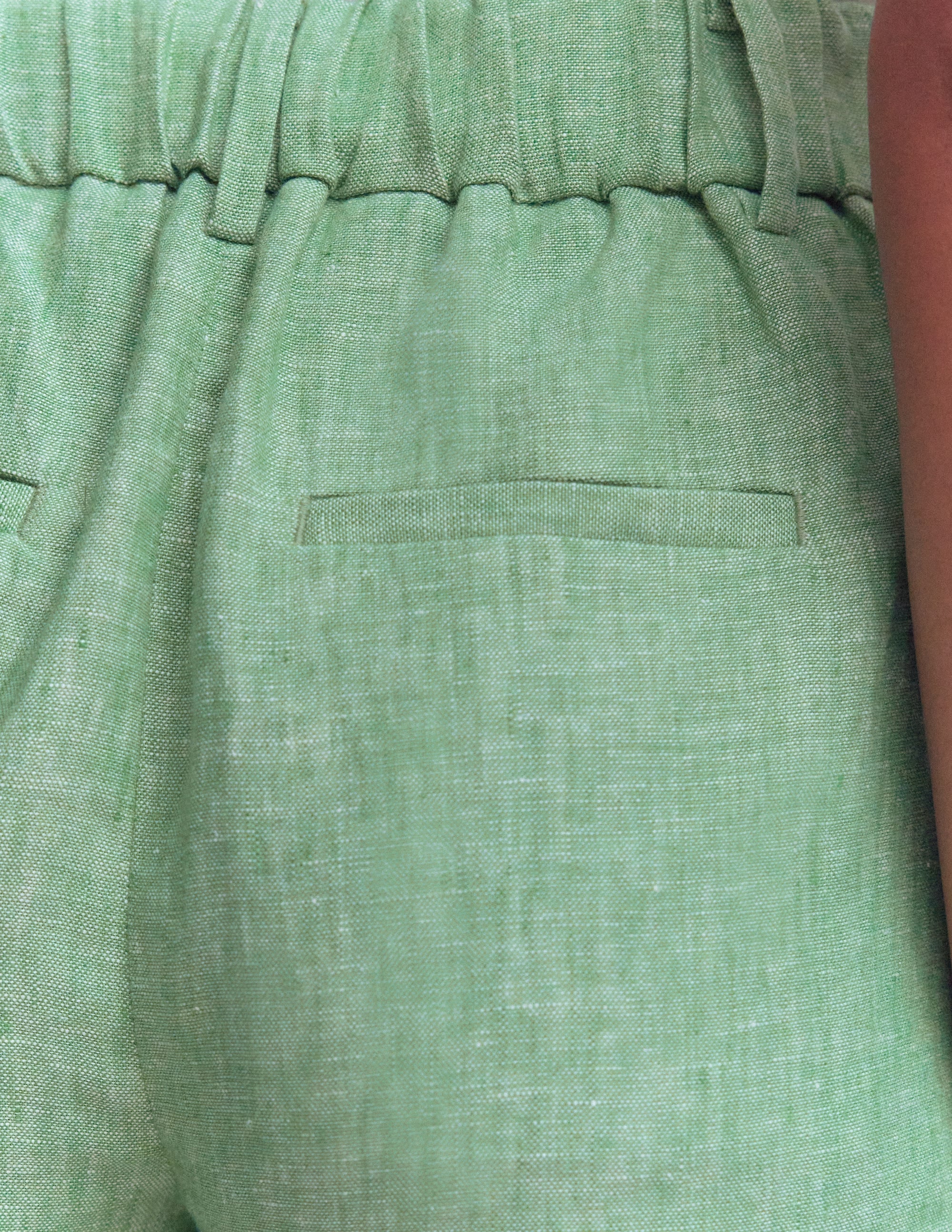 Kensington Leinenshorts-Aloe-Grün Chambray - Image 5