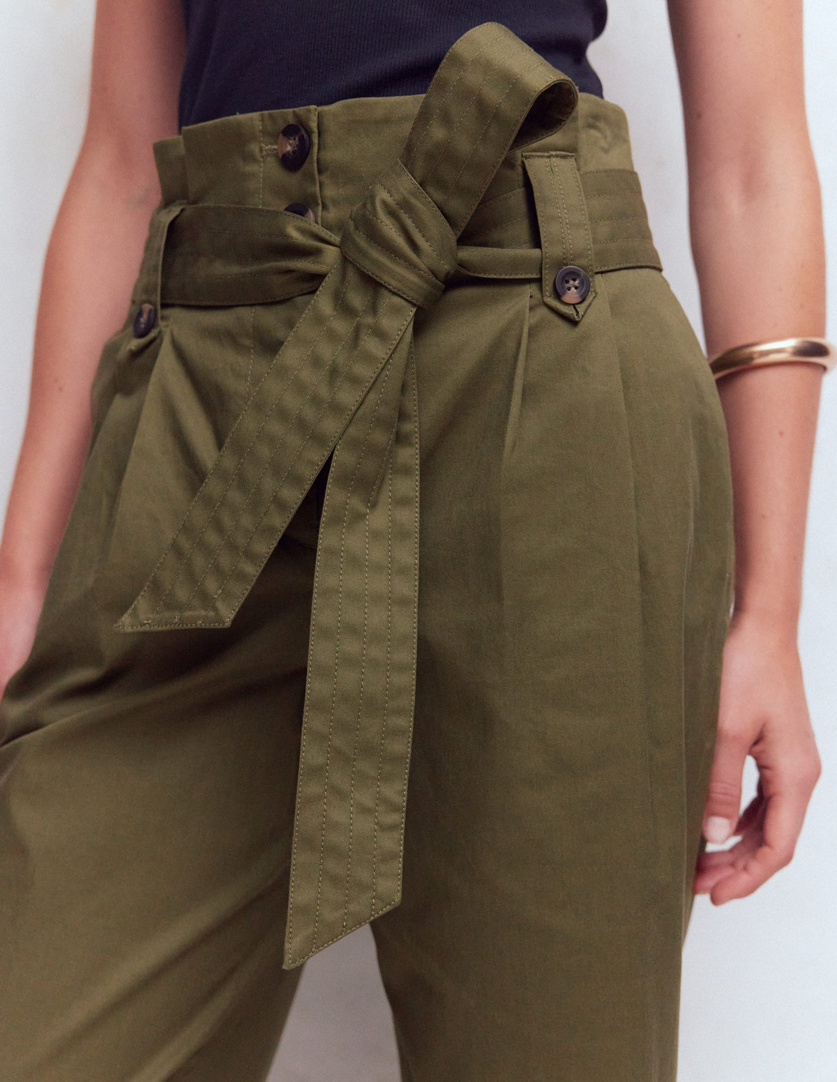 Hose mit Paperbag-Bund-Waldgrün - Image 2