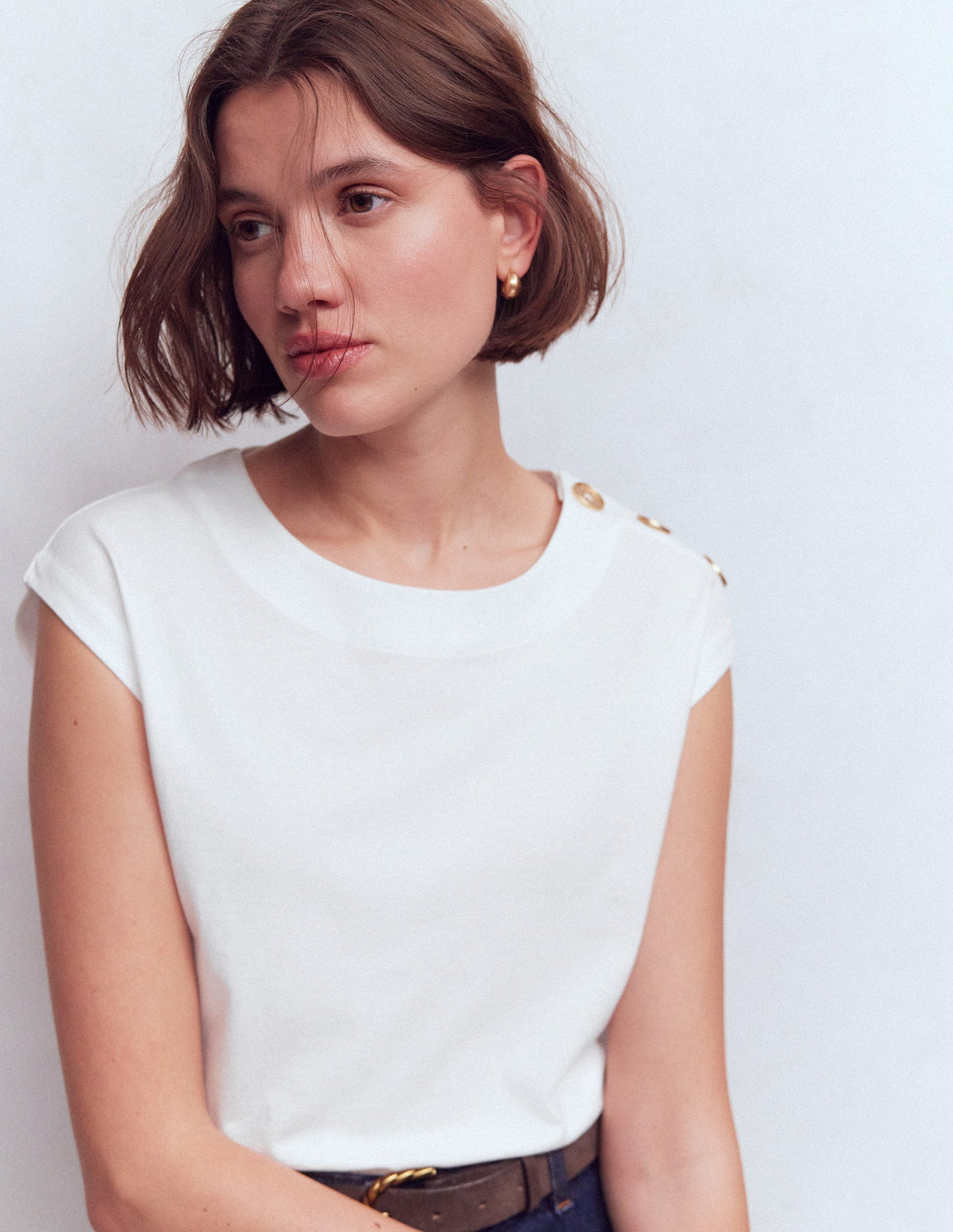 T-Shirt mit Knopfdetail-Weiß-2