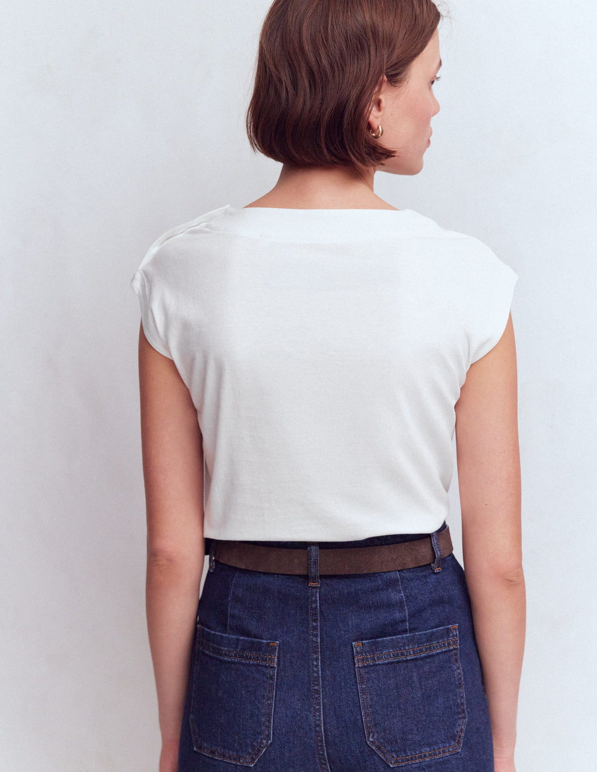 T-Shirt mit Knopfdetail-Weiß-3