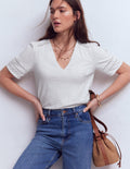 Poppy T-Shirt mit Besatz und V-Ausschnitt-Weiß
