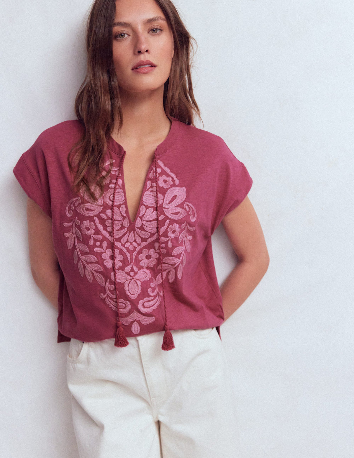 Nina Embroidered Notch T-shirt-Malaga, Formica Pink - Image 3