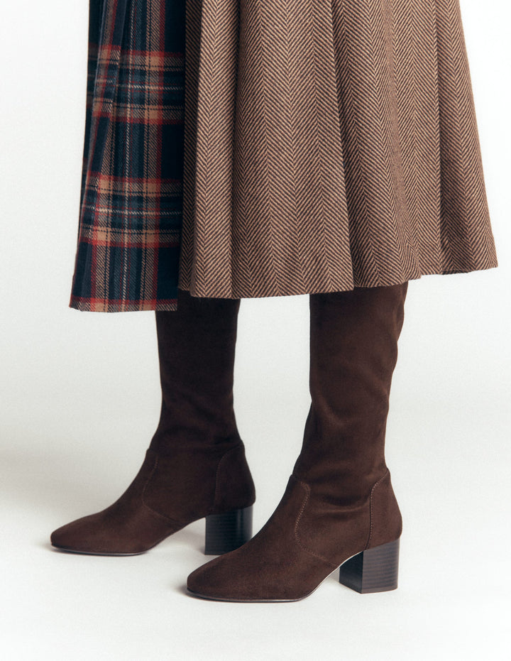 Stretchstiefel mit Blockabsatz-Schoko