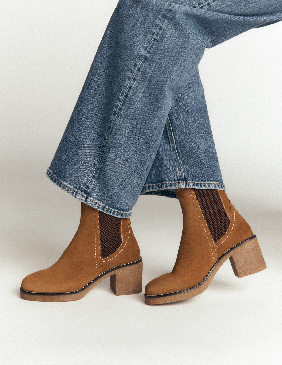 Chelsea-Stiefel mit Krepp-Absatz-Goldbraun-2