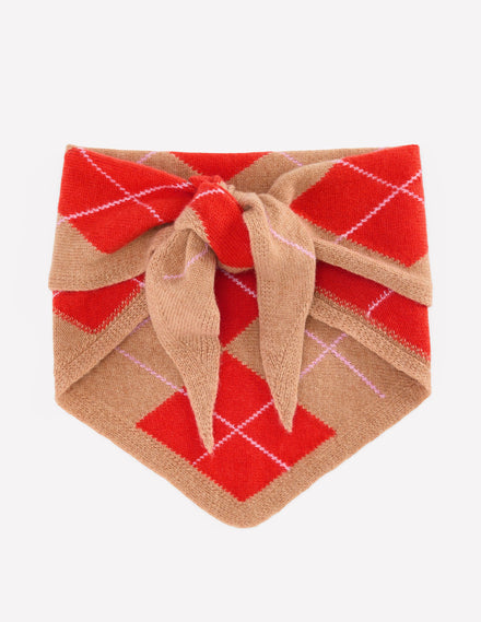 Gestricktes Halstuch aus Alpaka-Camel und Fiesta Argyle
