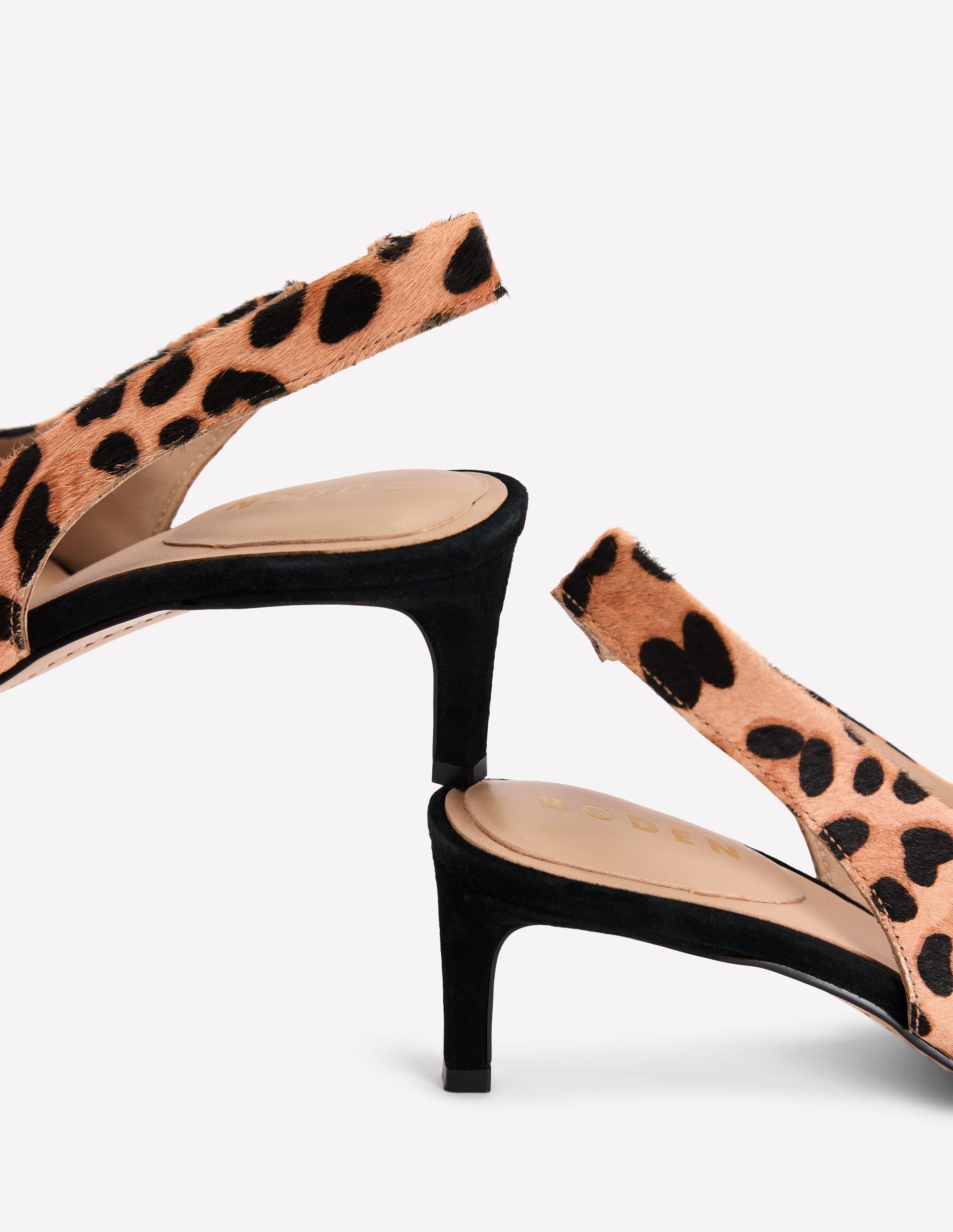 Hope Absatzschuhe mit spitzer Zehenpartie und Fersenriemen-Klassisches Leopardenmuster - Image 4