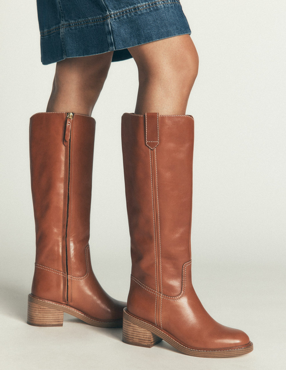 Legere, kniehohe Stiefel mit Ziernaht-Hellbraun Leder-2