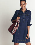 Fleur Kurzes Jeanskleid-Mittlere Mischung Denim