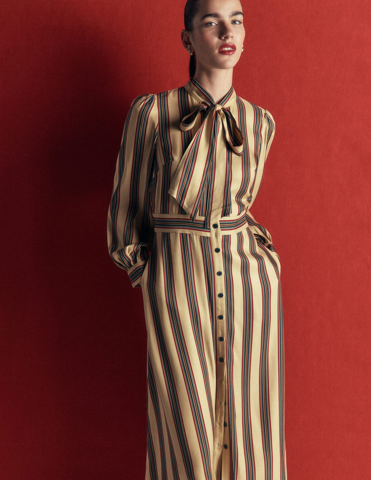 Hemdblusenkleid mit Schleifendetail-Bunt, Schuluniform Streifen-3