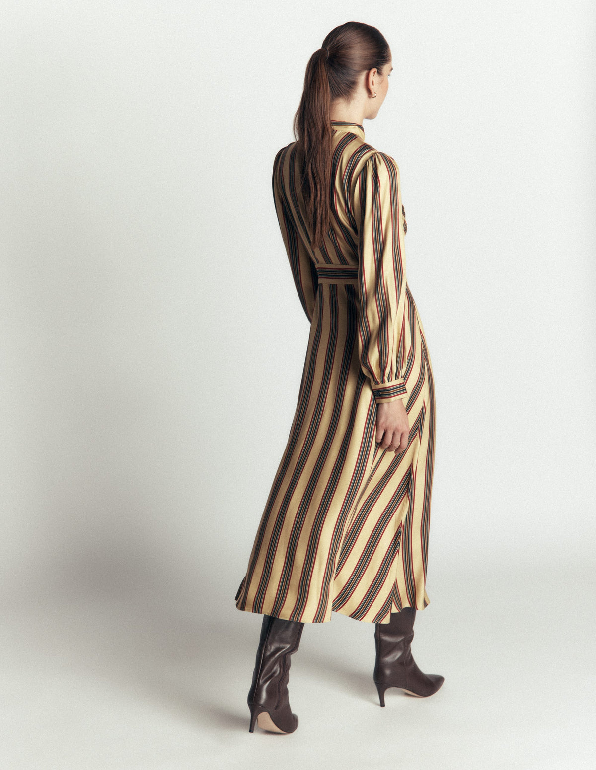 Hemdblusenkleid mit Schleifendetail-Bunt, Schuluniform Streifen-5