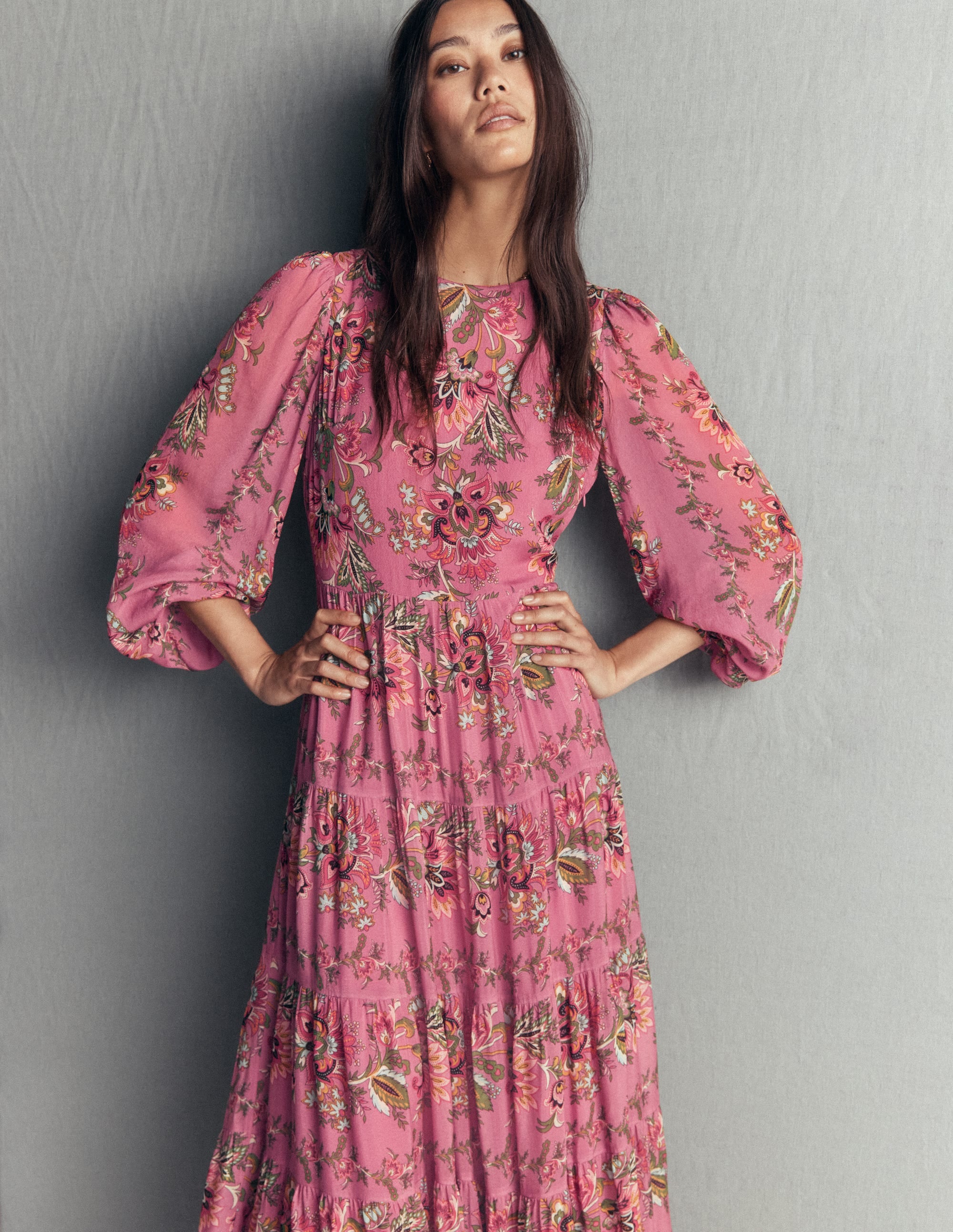 Buntes Maxikleid mit Stufen-Rosa Heidekraut, Gefrorenes Blumenmuster - Image 3