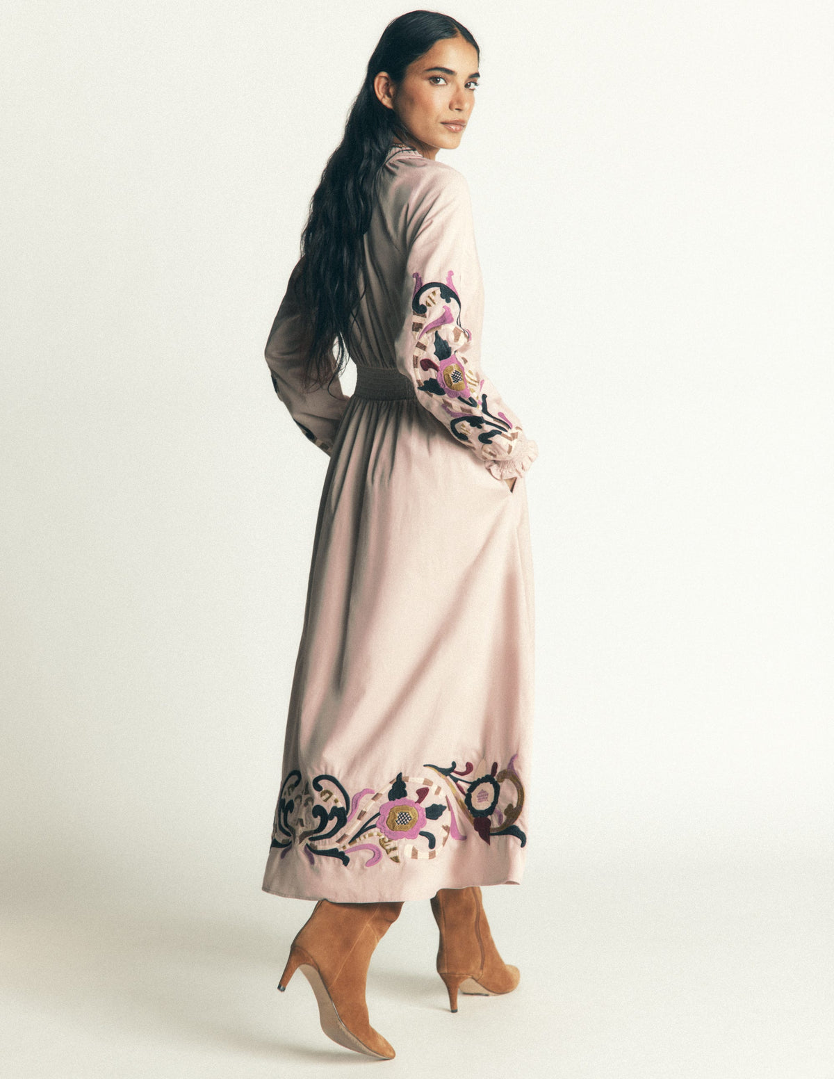 Robe midi smockée en velours côtelé-Pêche amande, broderie-4