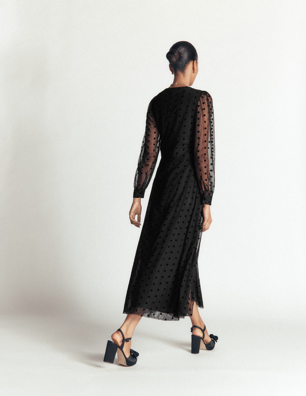Midikleid aus Tüll mit Faltendetail-Schwarz-3