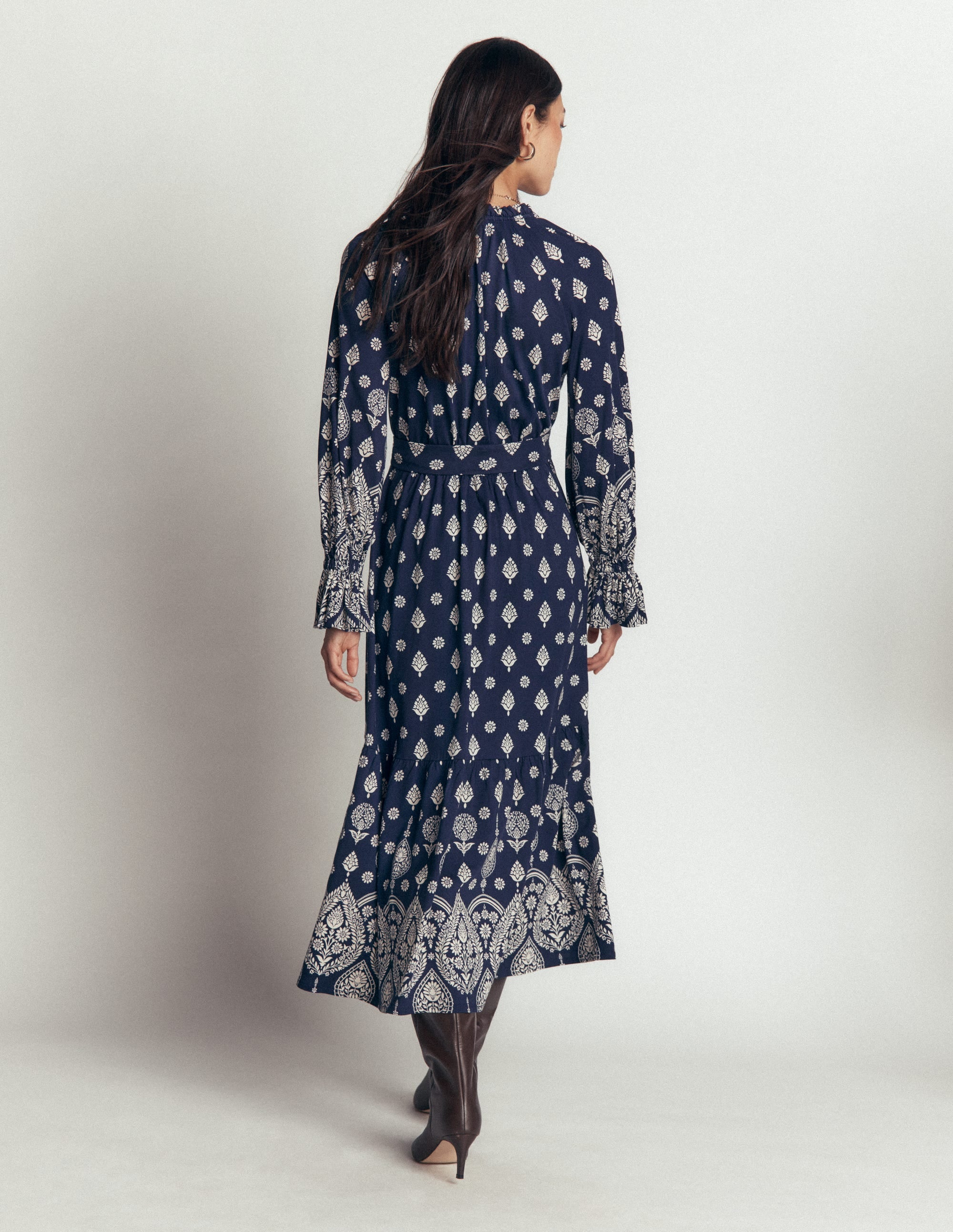 Blouson-Stufenkleid aus Jersey-Französisches Marineblau, Gartenornamente - Image 4