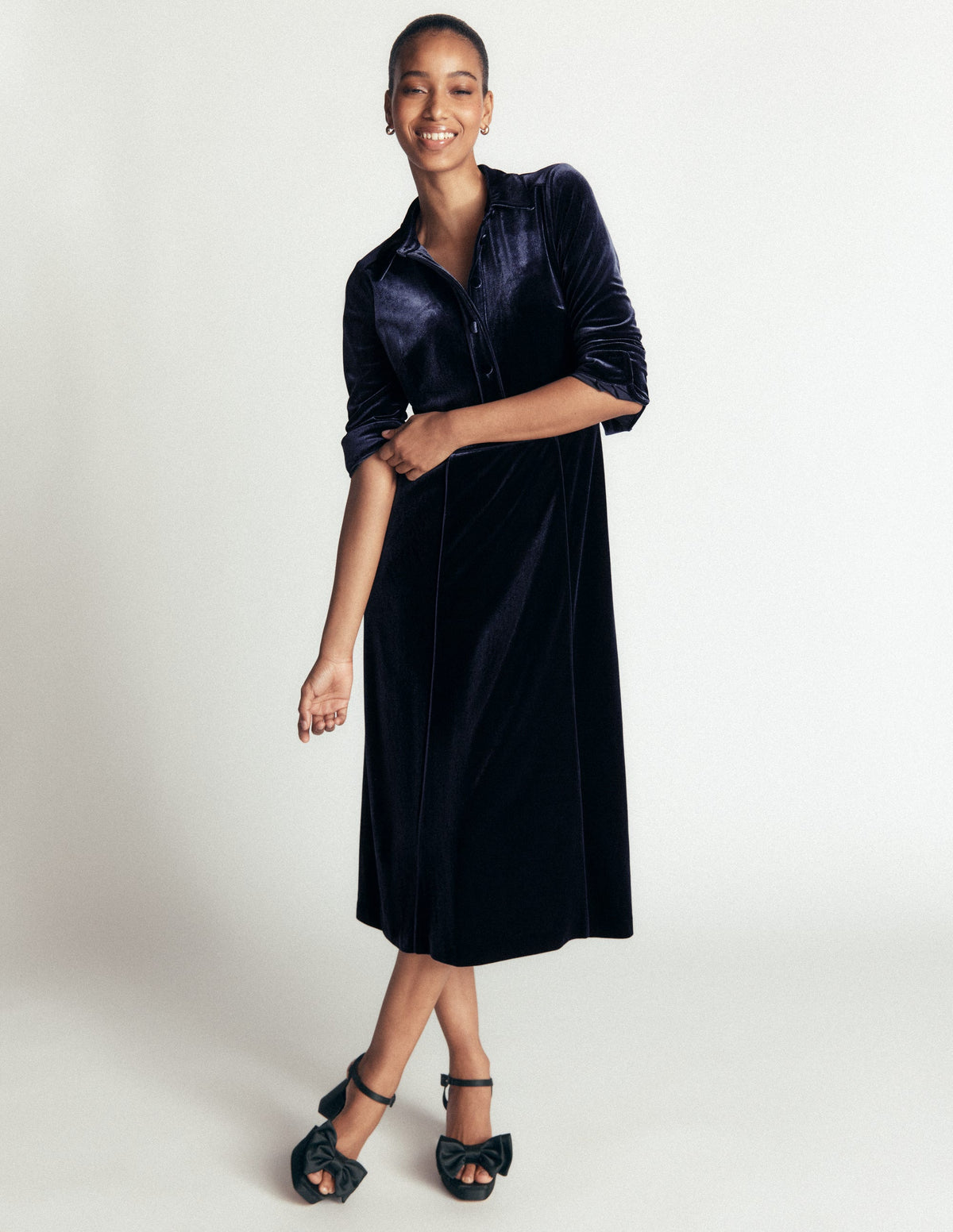 Etta Paspeliertes Samtkleid-Marineblau-4